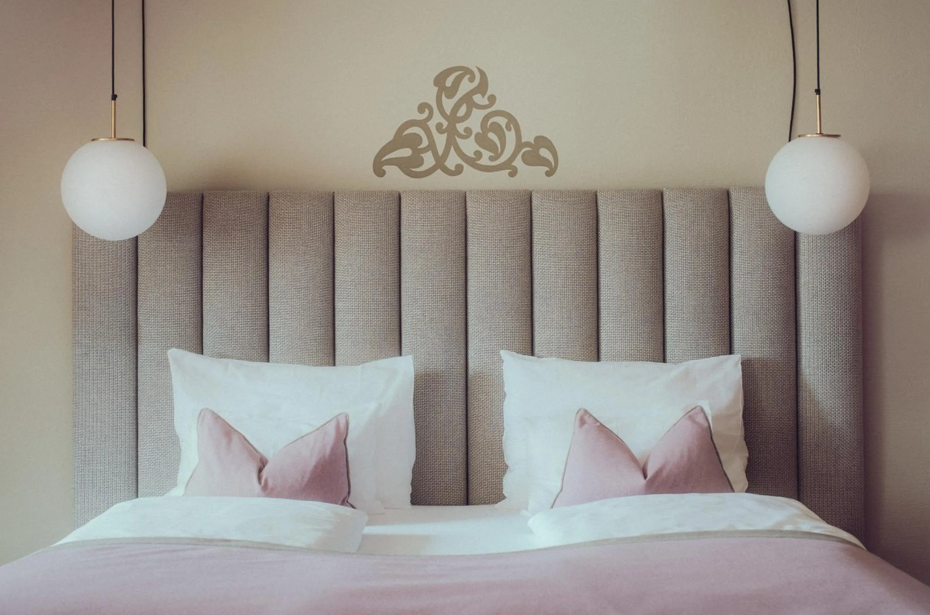 Bed in Romantik Spa Hotel Elixhauser Wirt