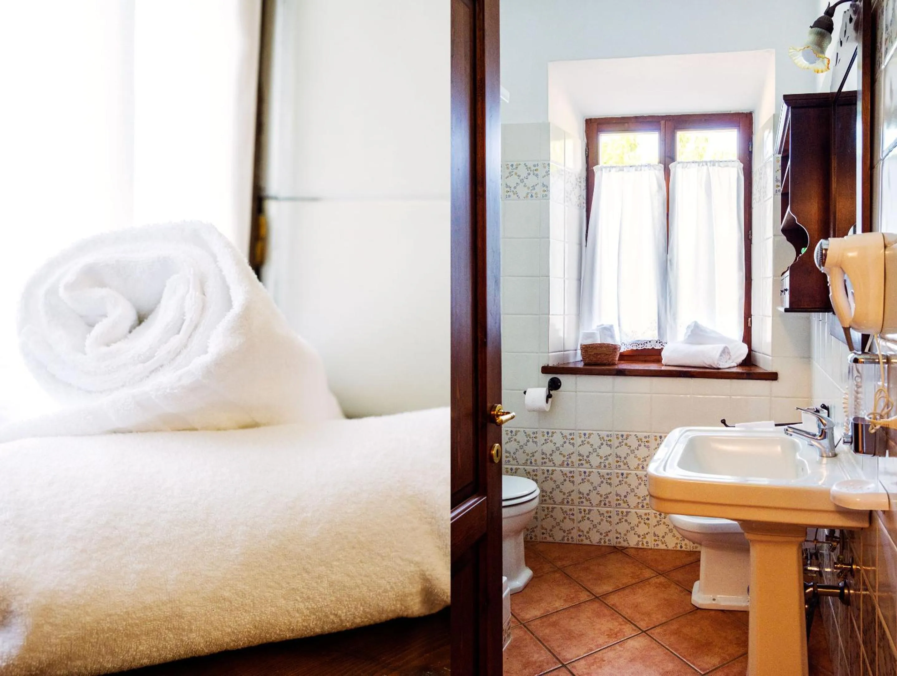 Bathroom, Bed in Agriturismo Cavalierino