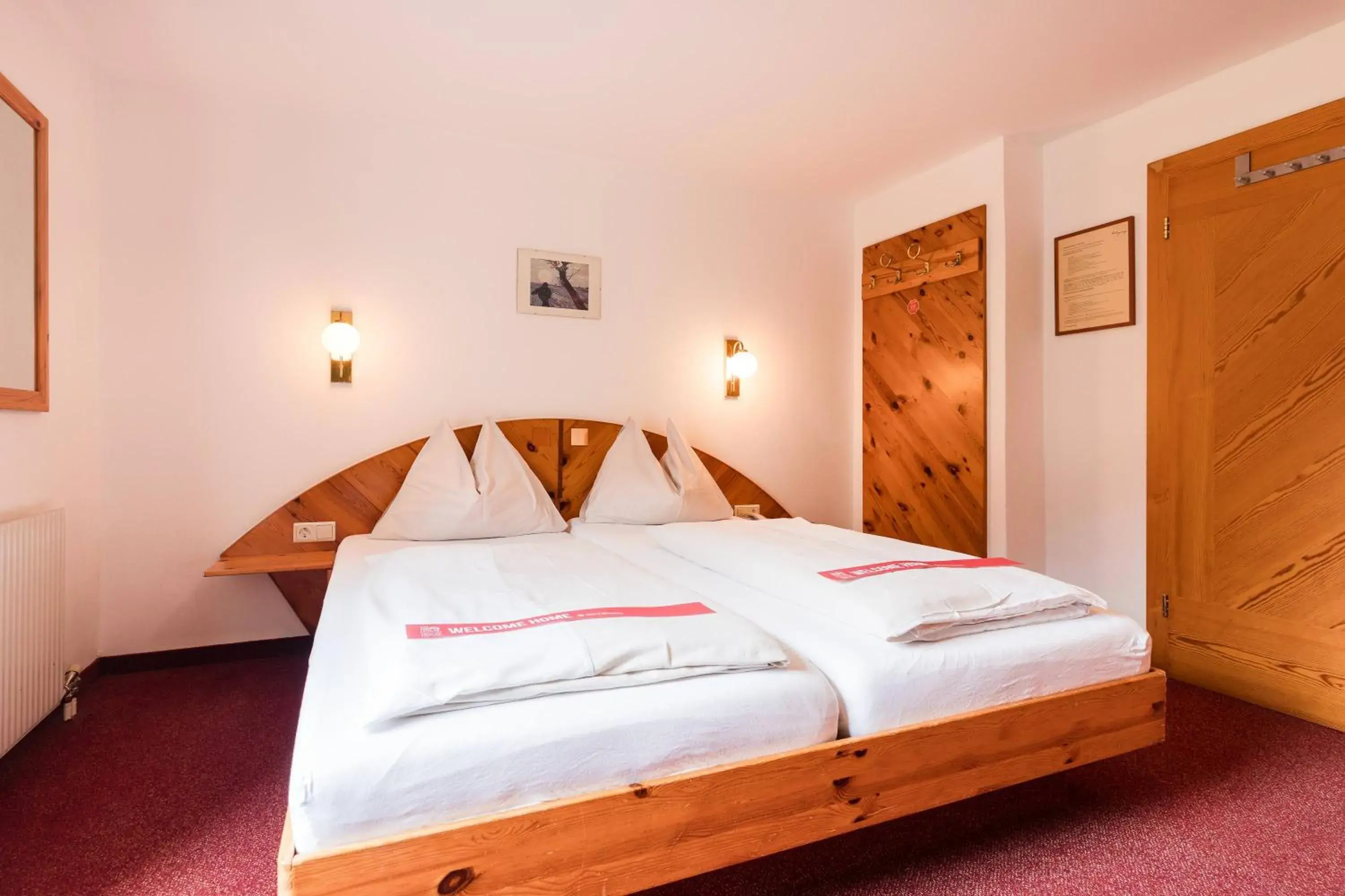 Basic Double Room - Annex in Gut Wenghof - Family Resort Werfenweng Basic Double Room - Annex in Gut Wenghof - Family Resort Werfenweng