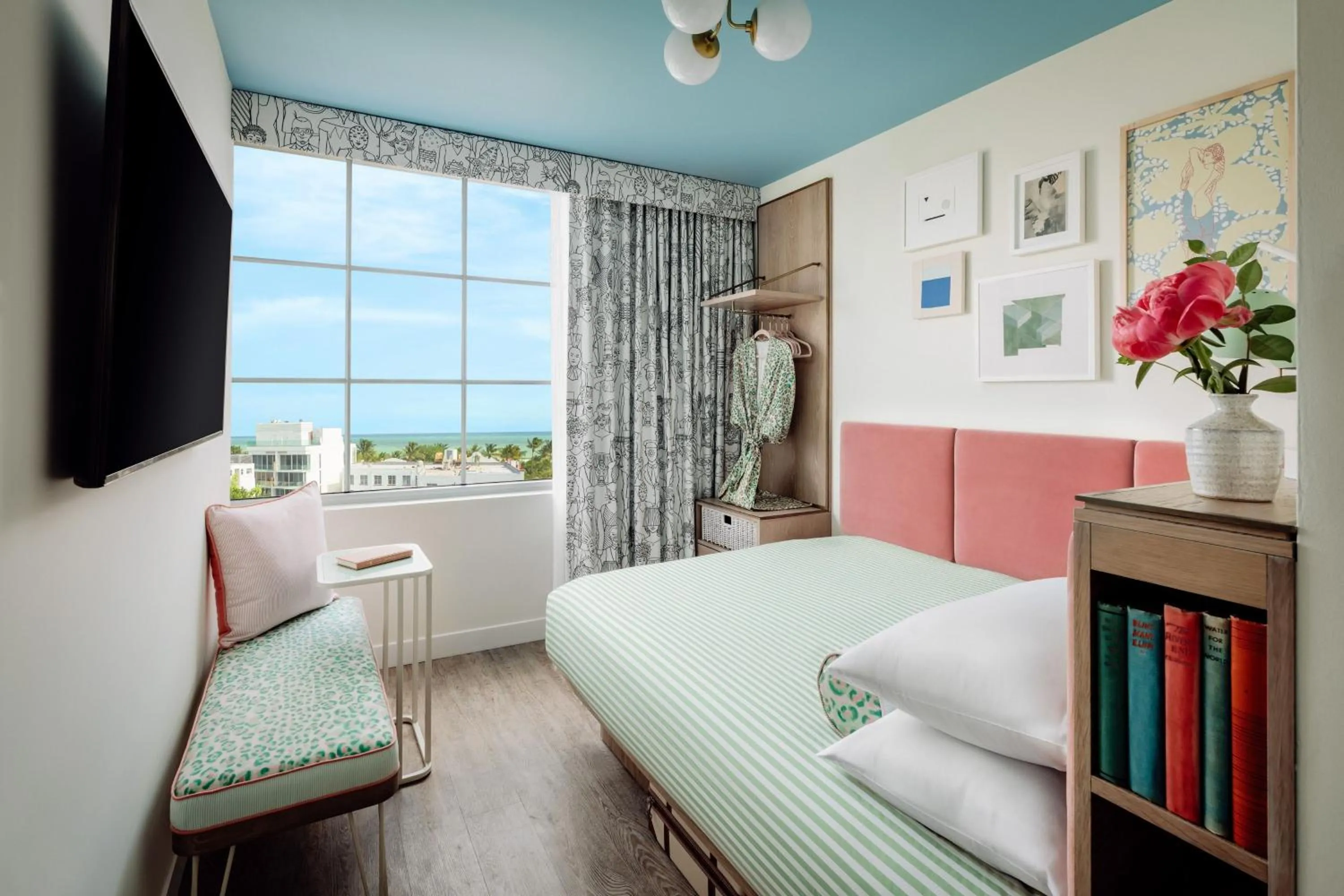 Photo of the whole room, Bed in The Goodtime Hotel, Miami Beach a Tribute Portfolio Hotel