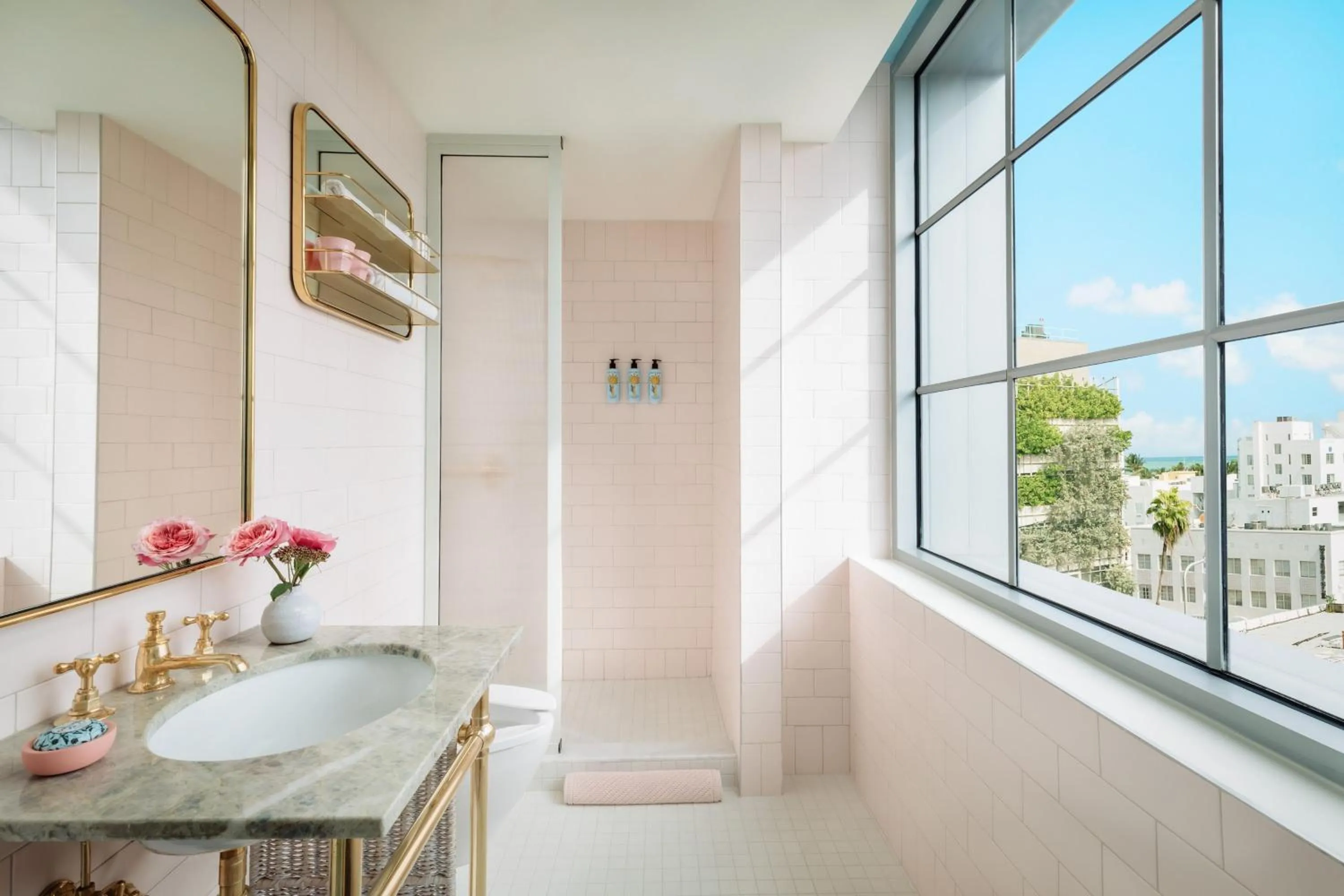 Bathroom in The Goodtime Hotel, Miami Beach a Tribute Portfolio Hotel
