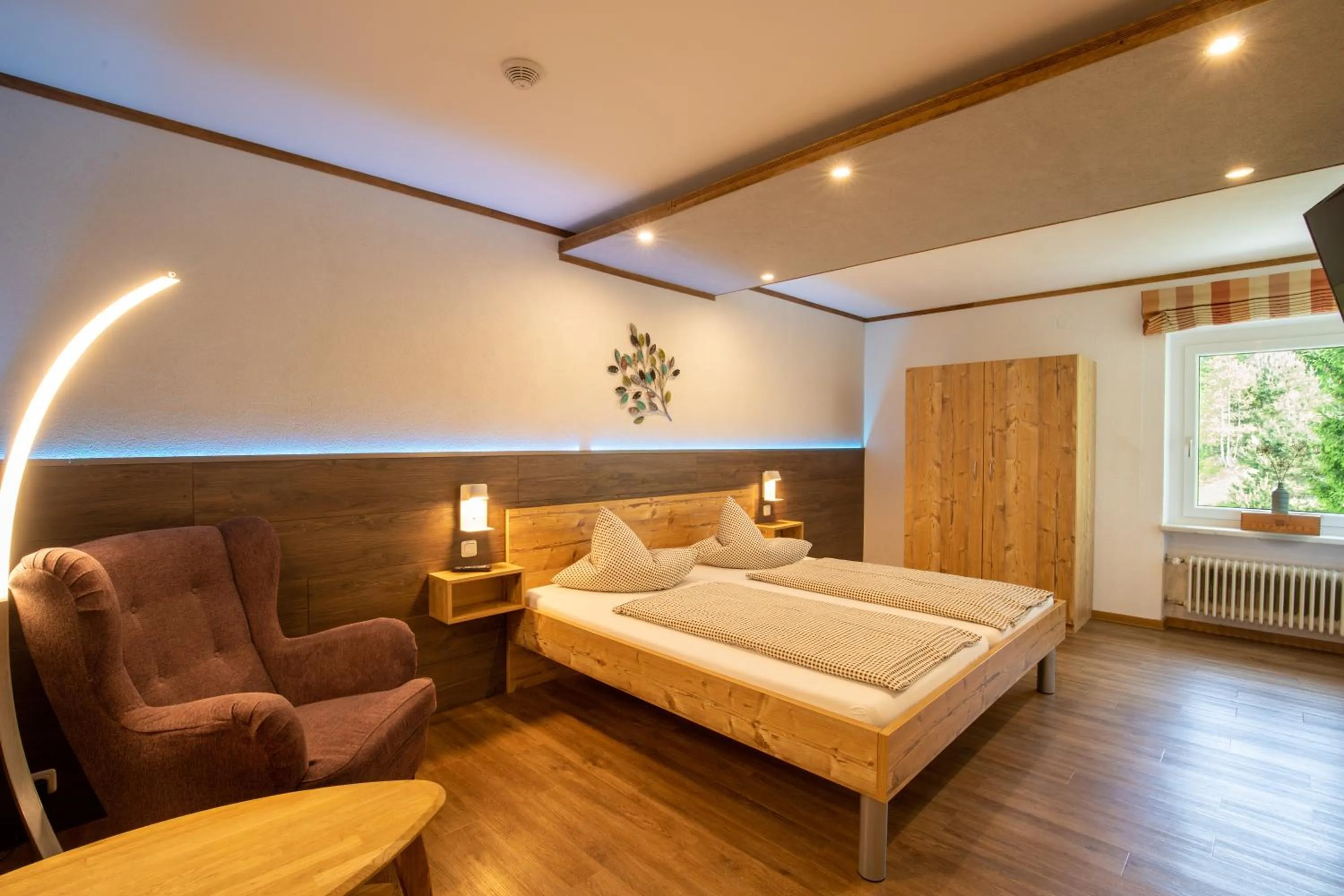 Photo of the whole room, Bed in Hotel Pension Tyrol