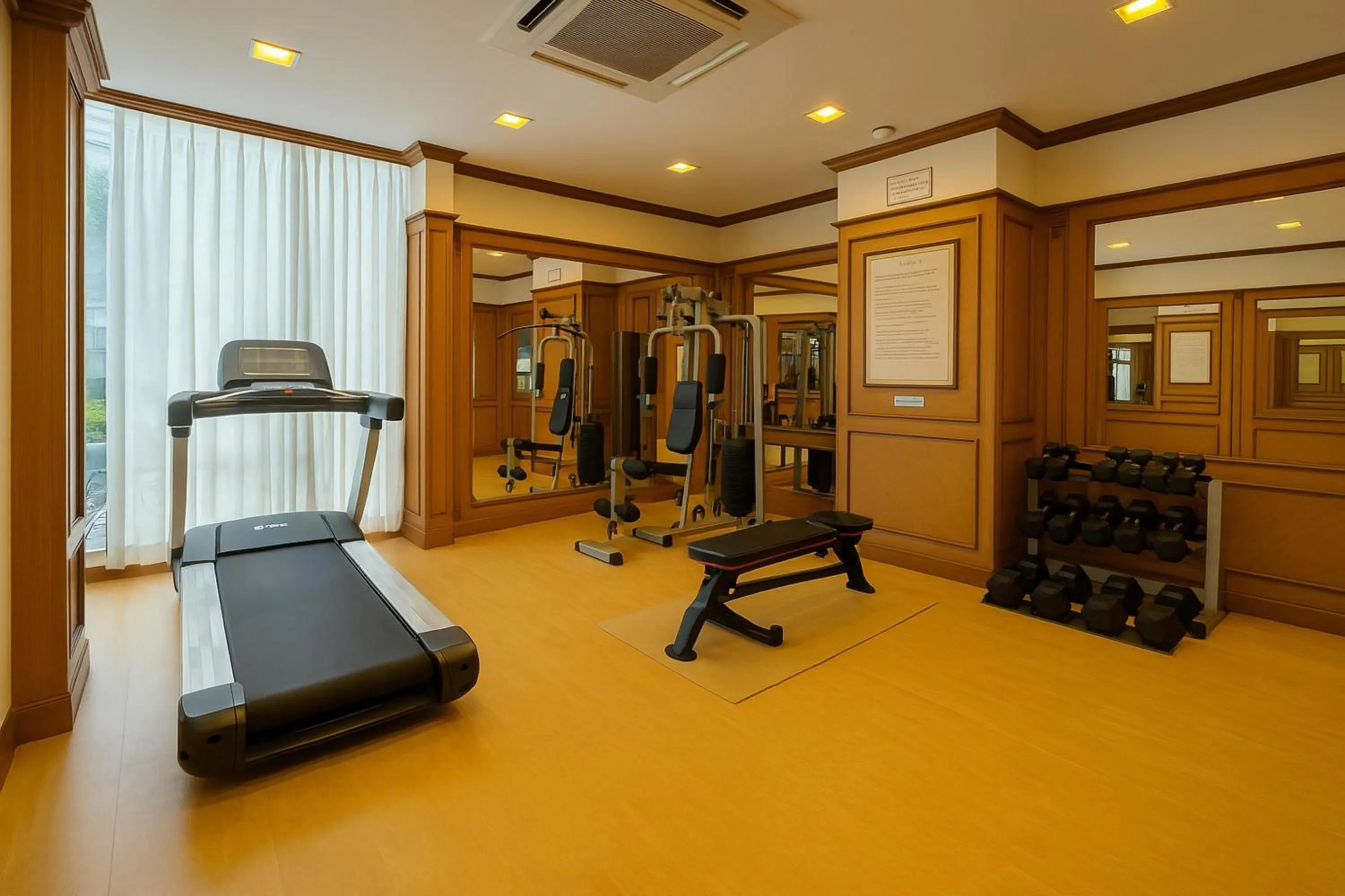 Fitness centre/facilities in St Mark's Hotel Bengaluru, a member of Radisson Individuals