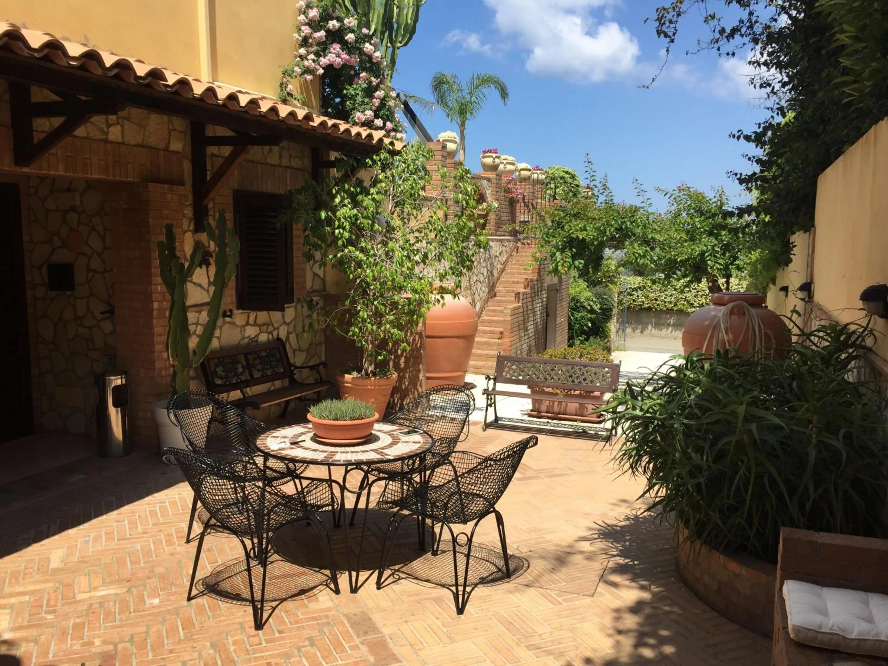 Facade/entrance in B&B La Collina Felice