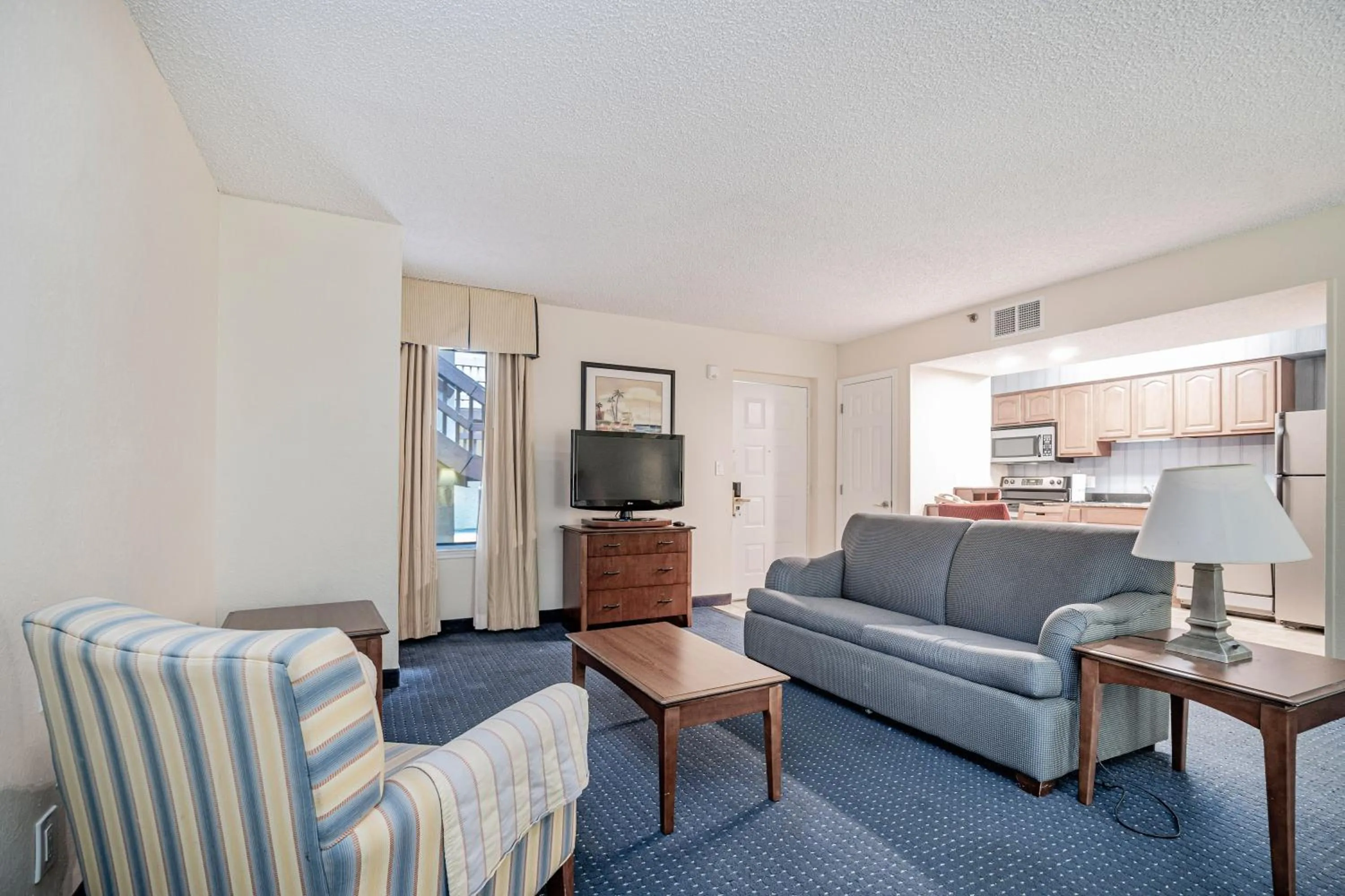Living room in Doral Inn & Suites Miami Airport West