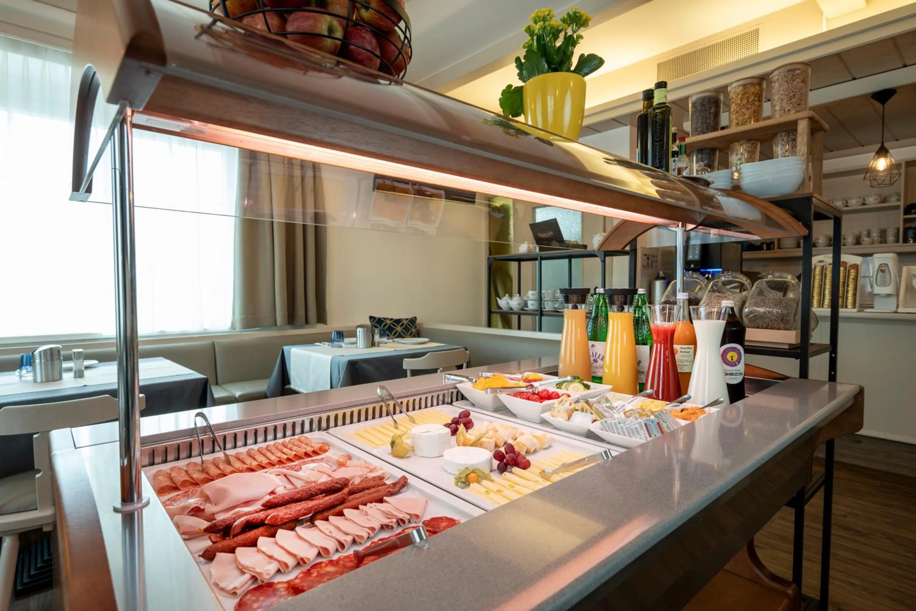 Breakfast in Salzburg Hotel Lilienhof