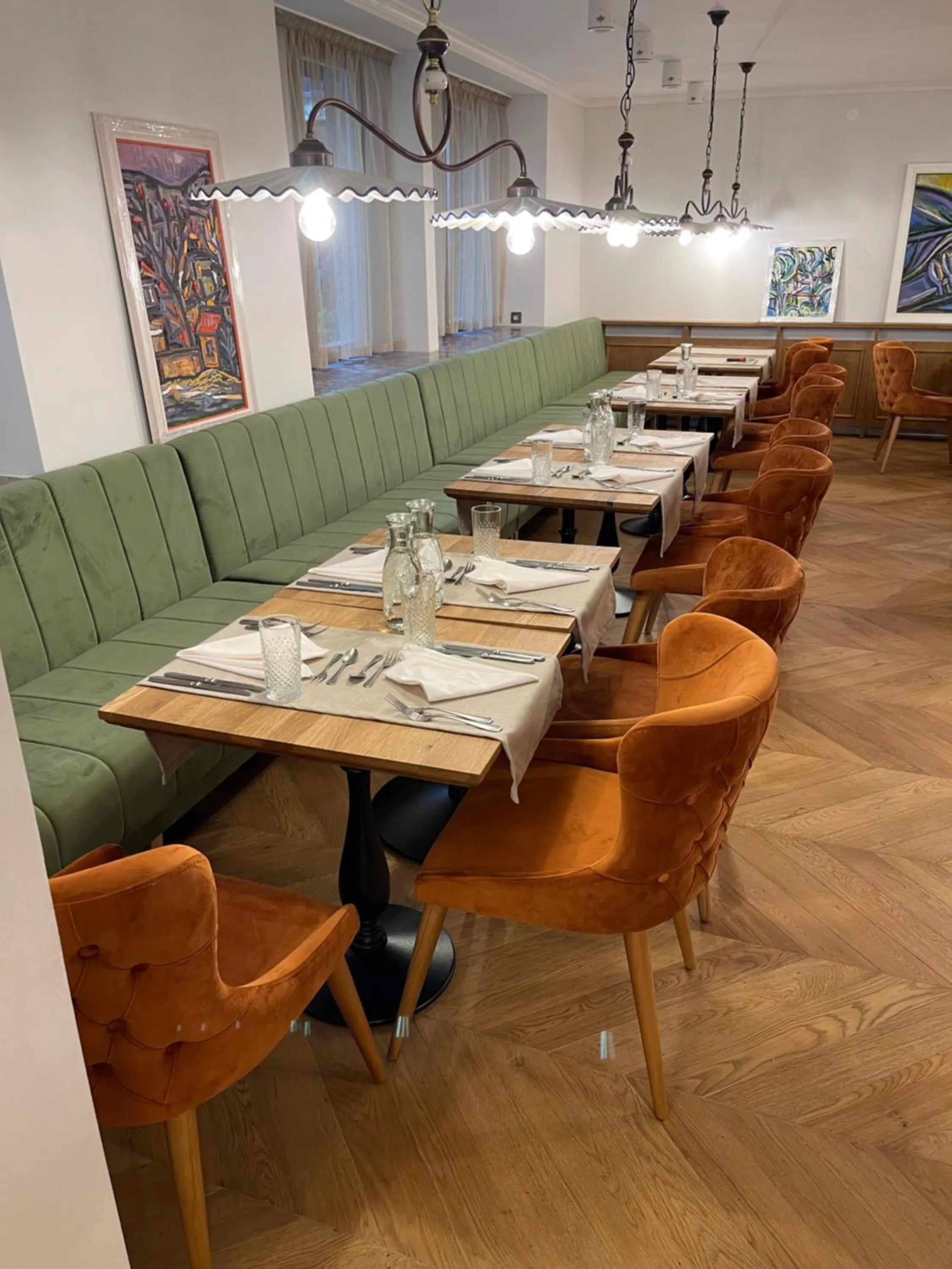 Restaurant/places to eat in Hotel Radetzky