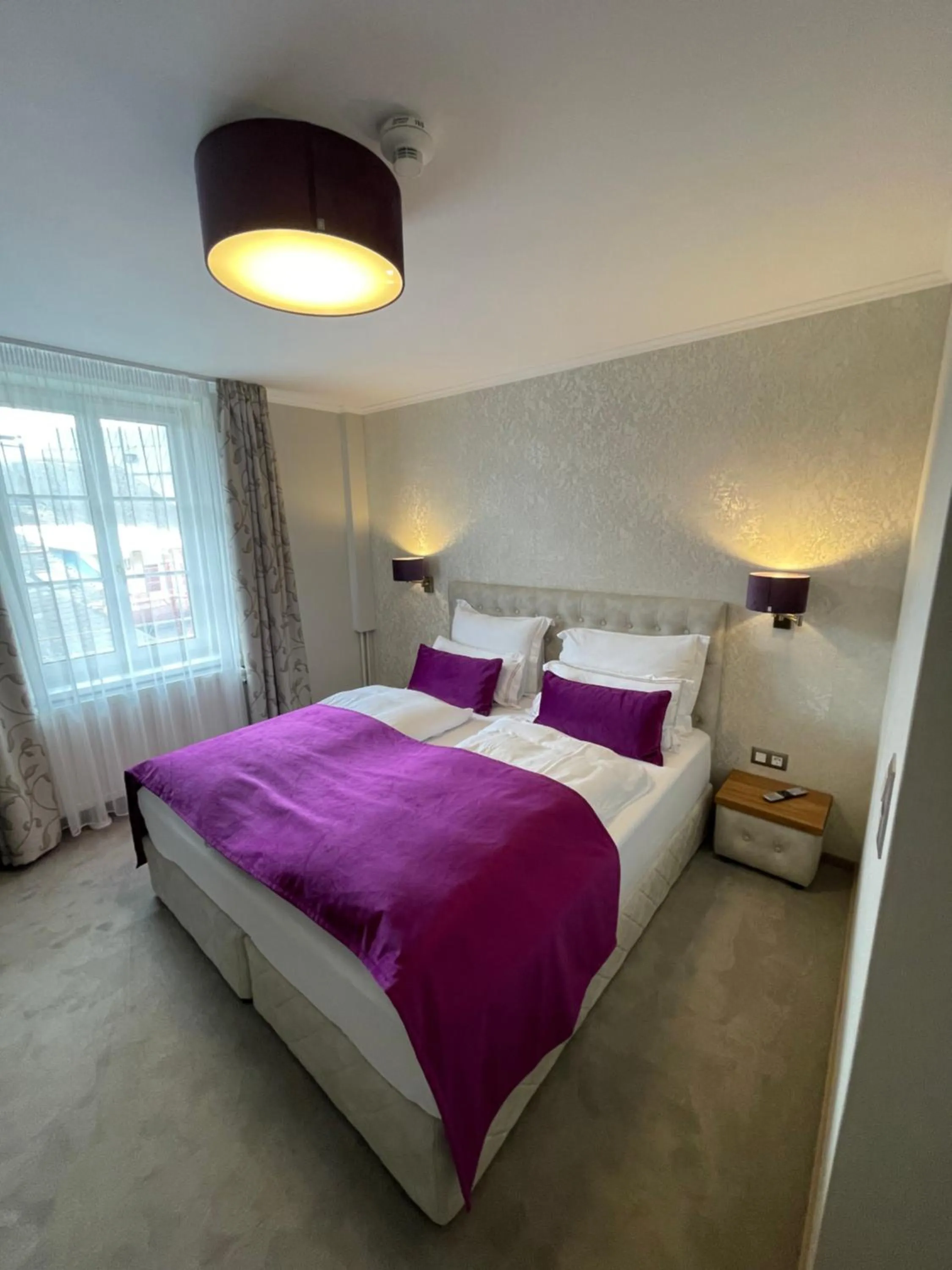 Bedroom, Bed in Hotel Radetzky