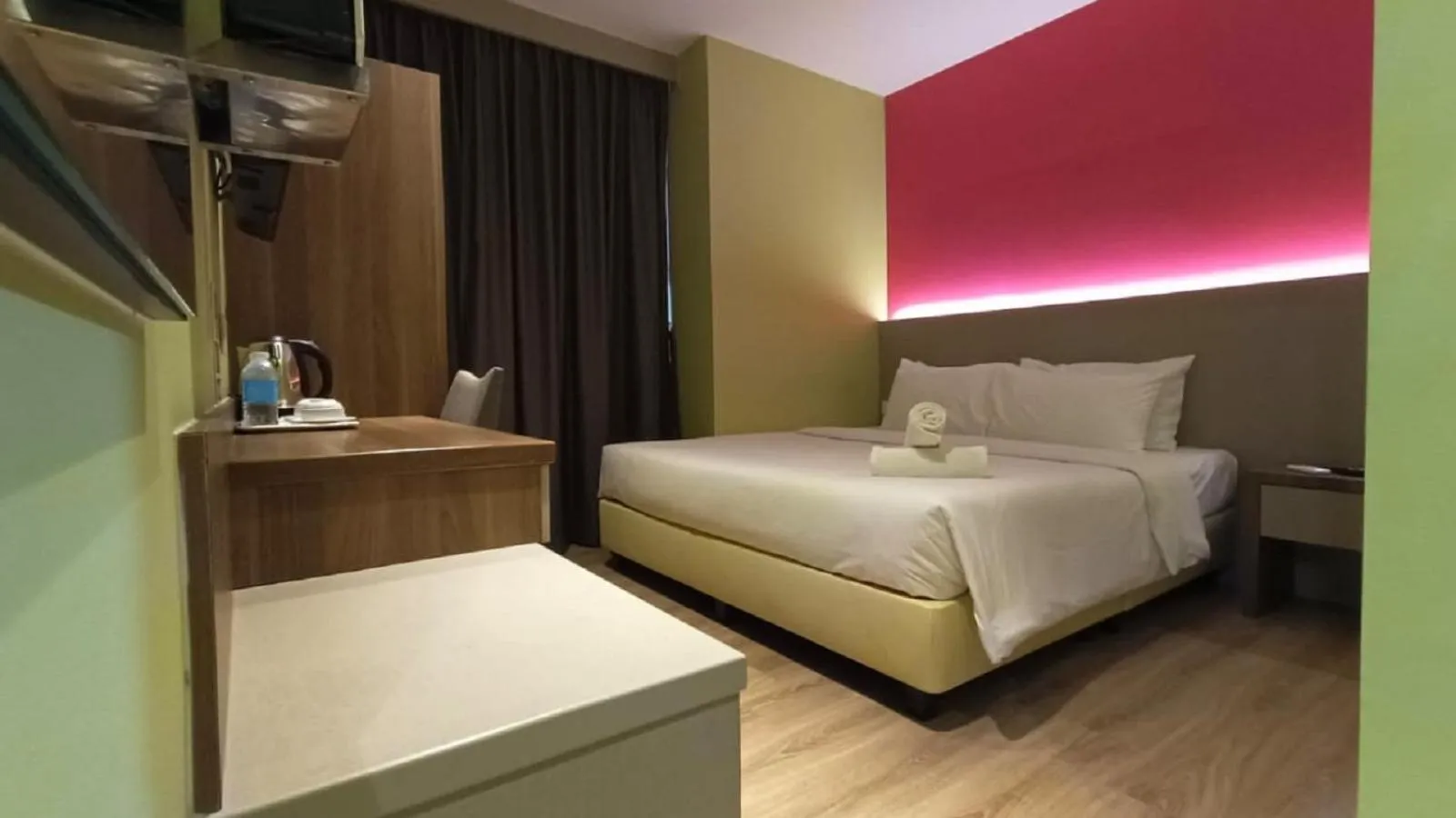 Bedroom, Bed in YEE HOTEL Permas Jaya