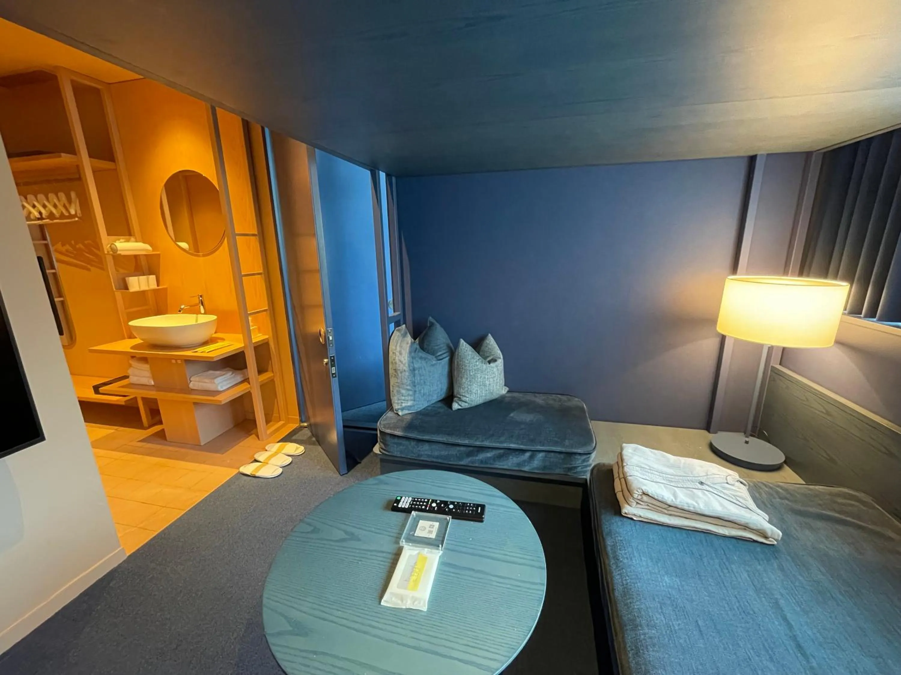 Bed in toggle hotel suidobashi TOKYO