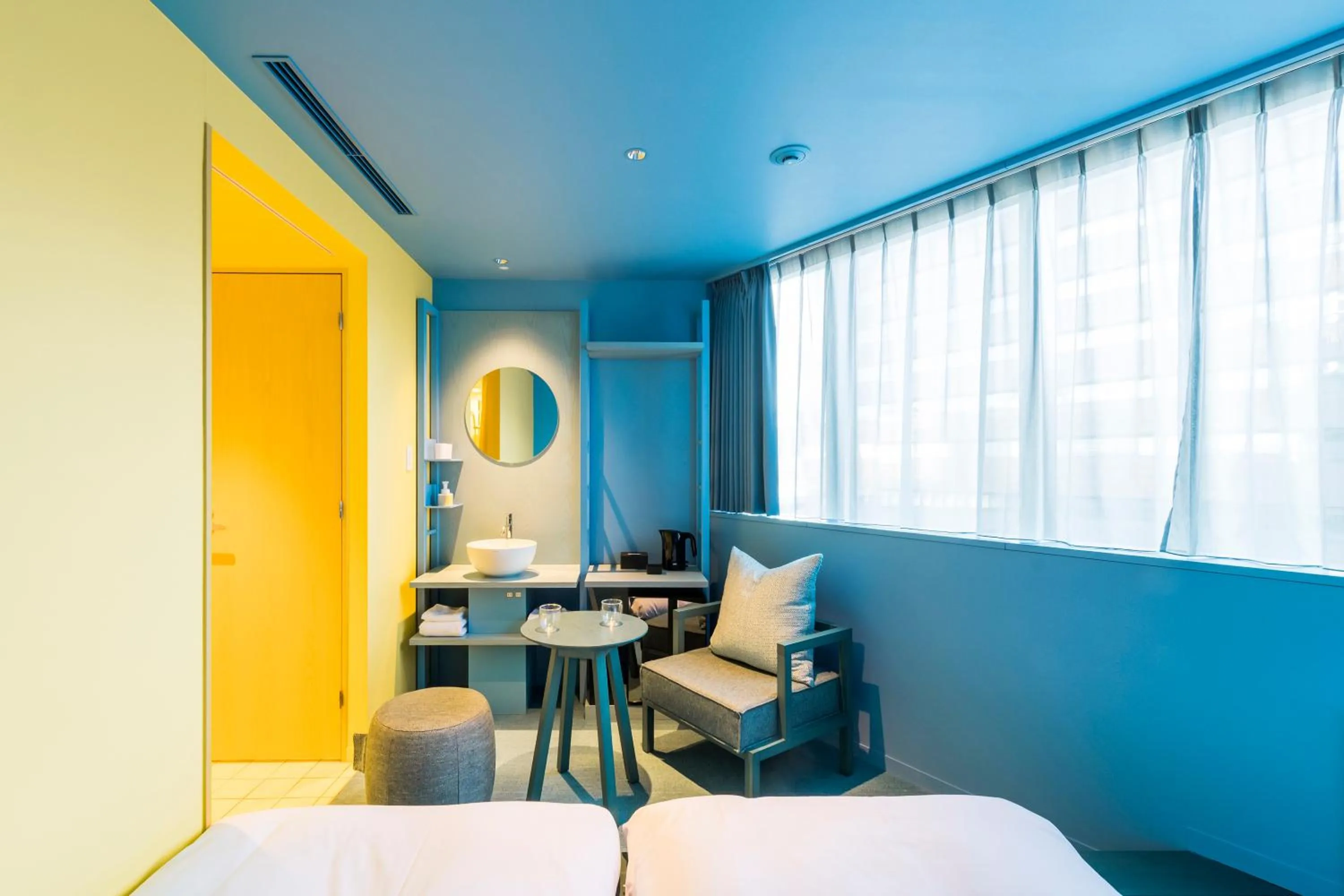 Bed in toggle hotel suidobashi TOKYO