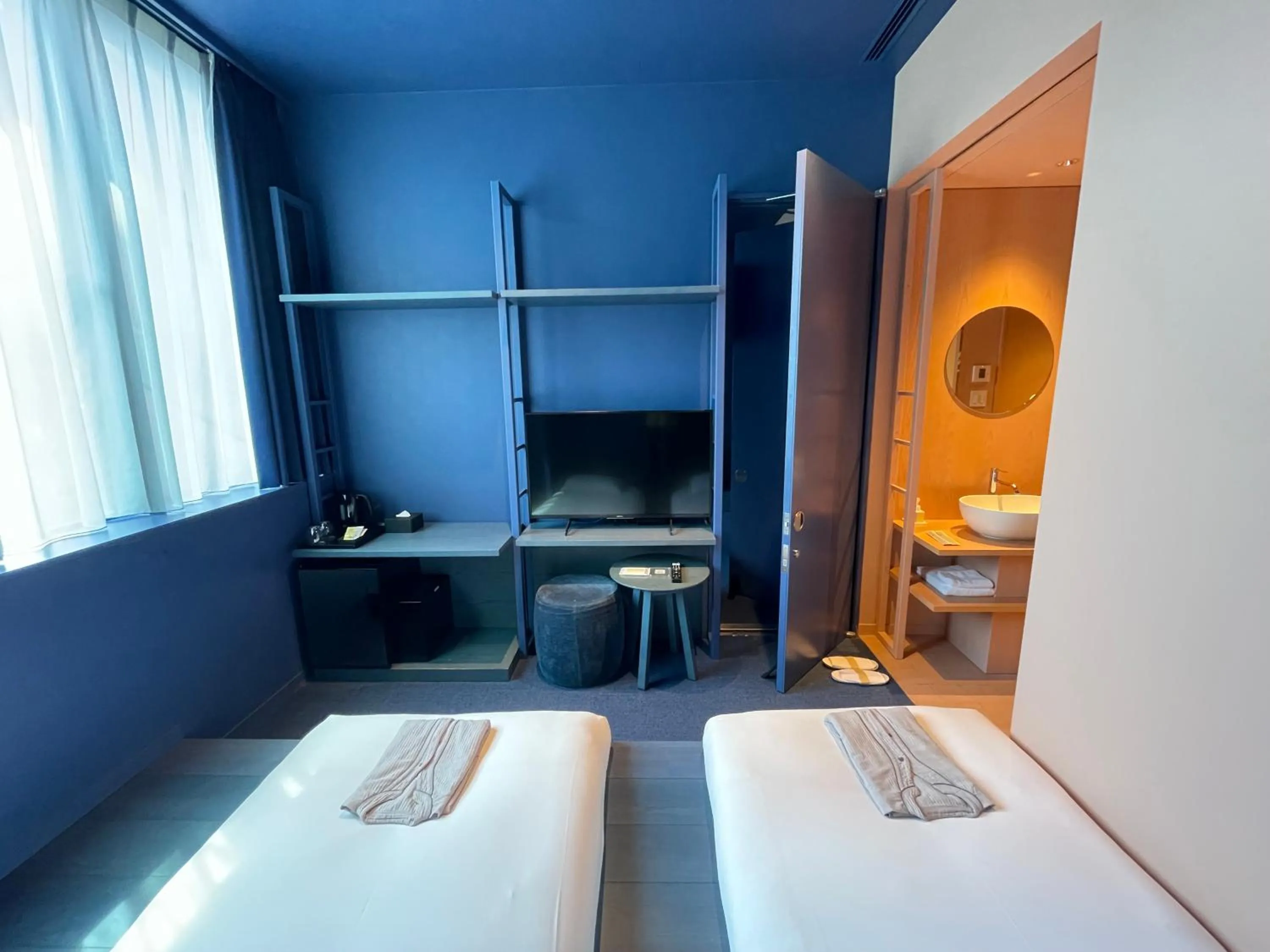 Bed in toggle hotel suidobashi TOKYO