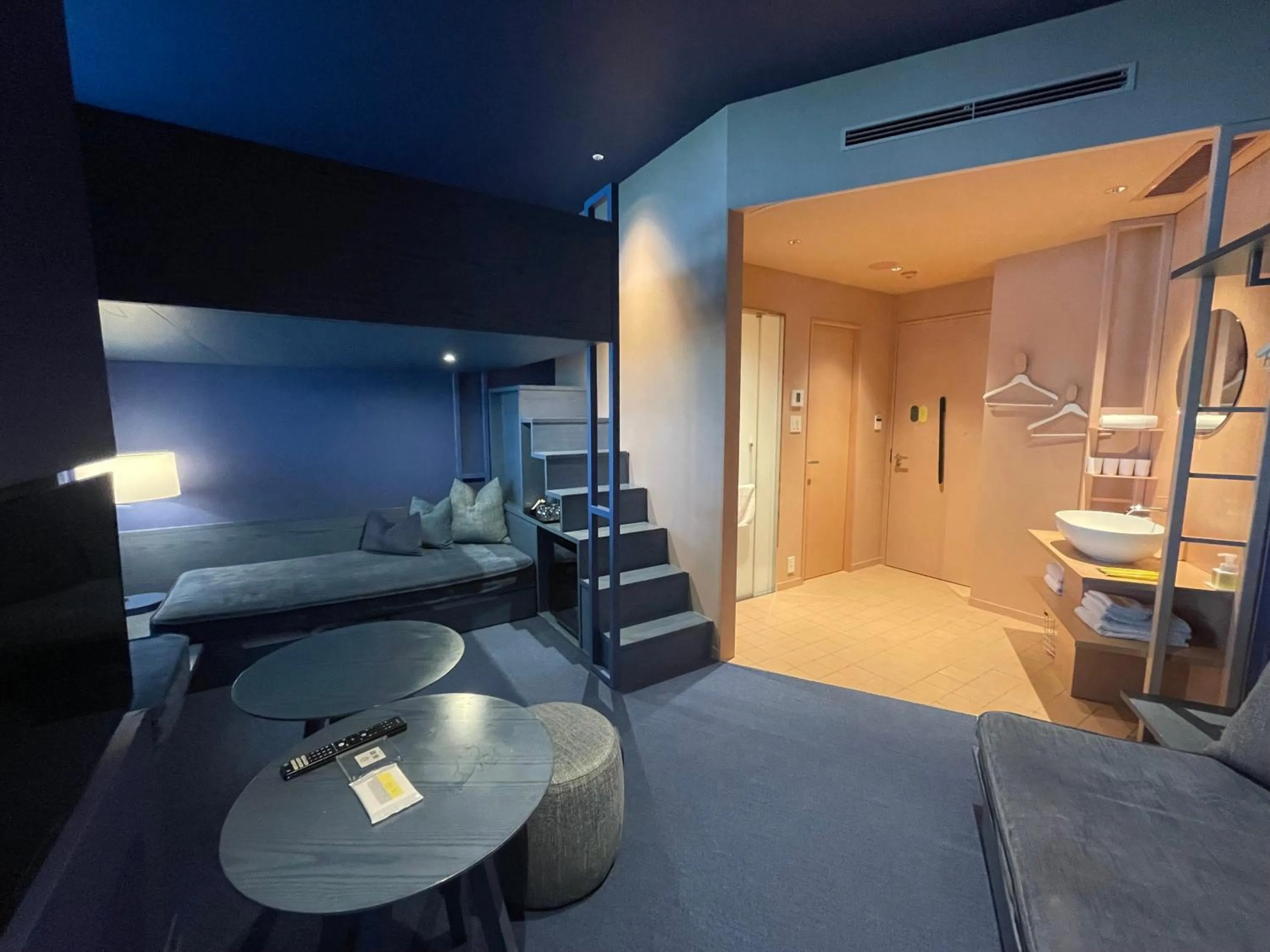 Bed in toggle hotel suidobashi TOKYO