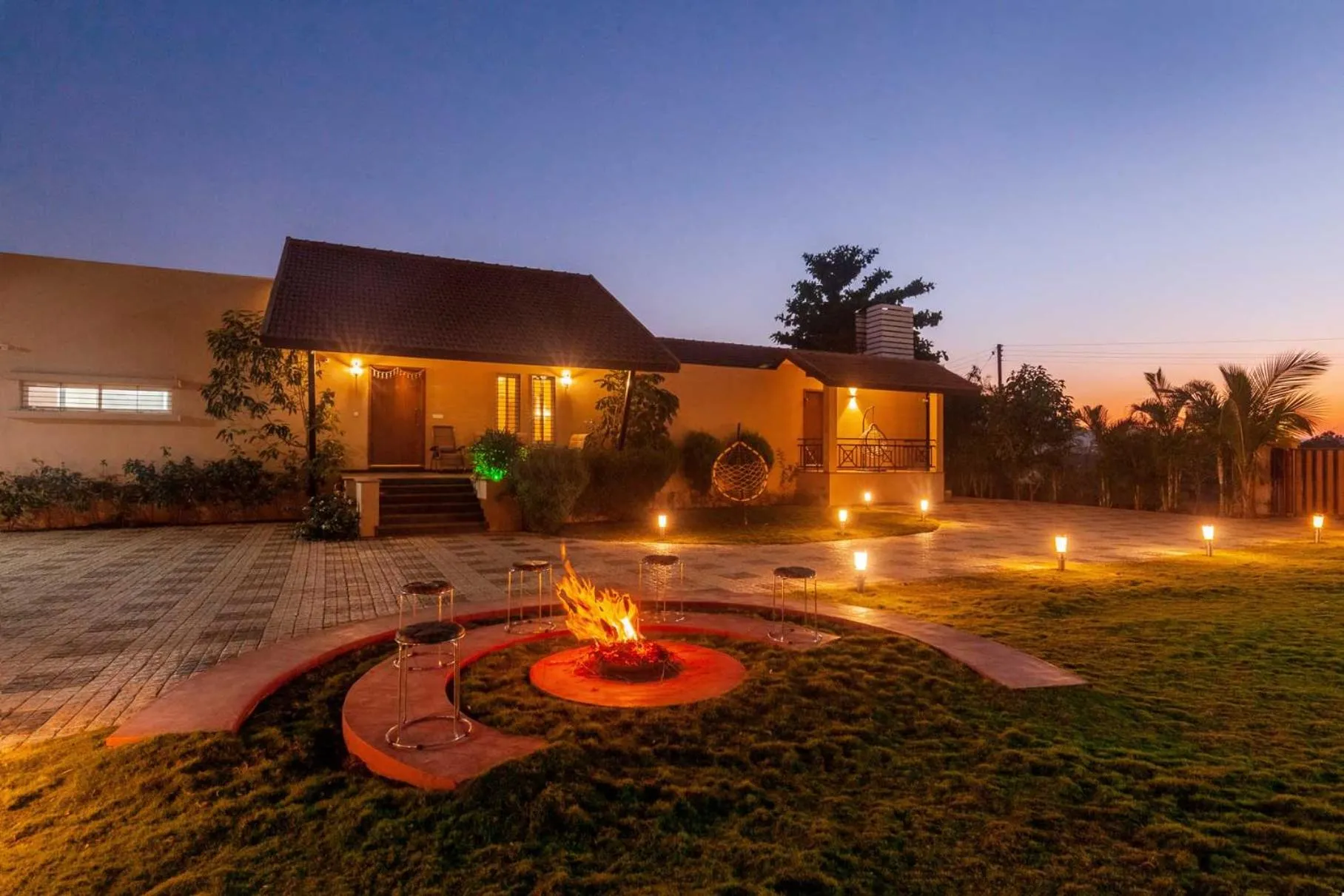 Luna Villa by StayVista - Lakeside charm with Terrace, Lush lawn & Modern decor