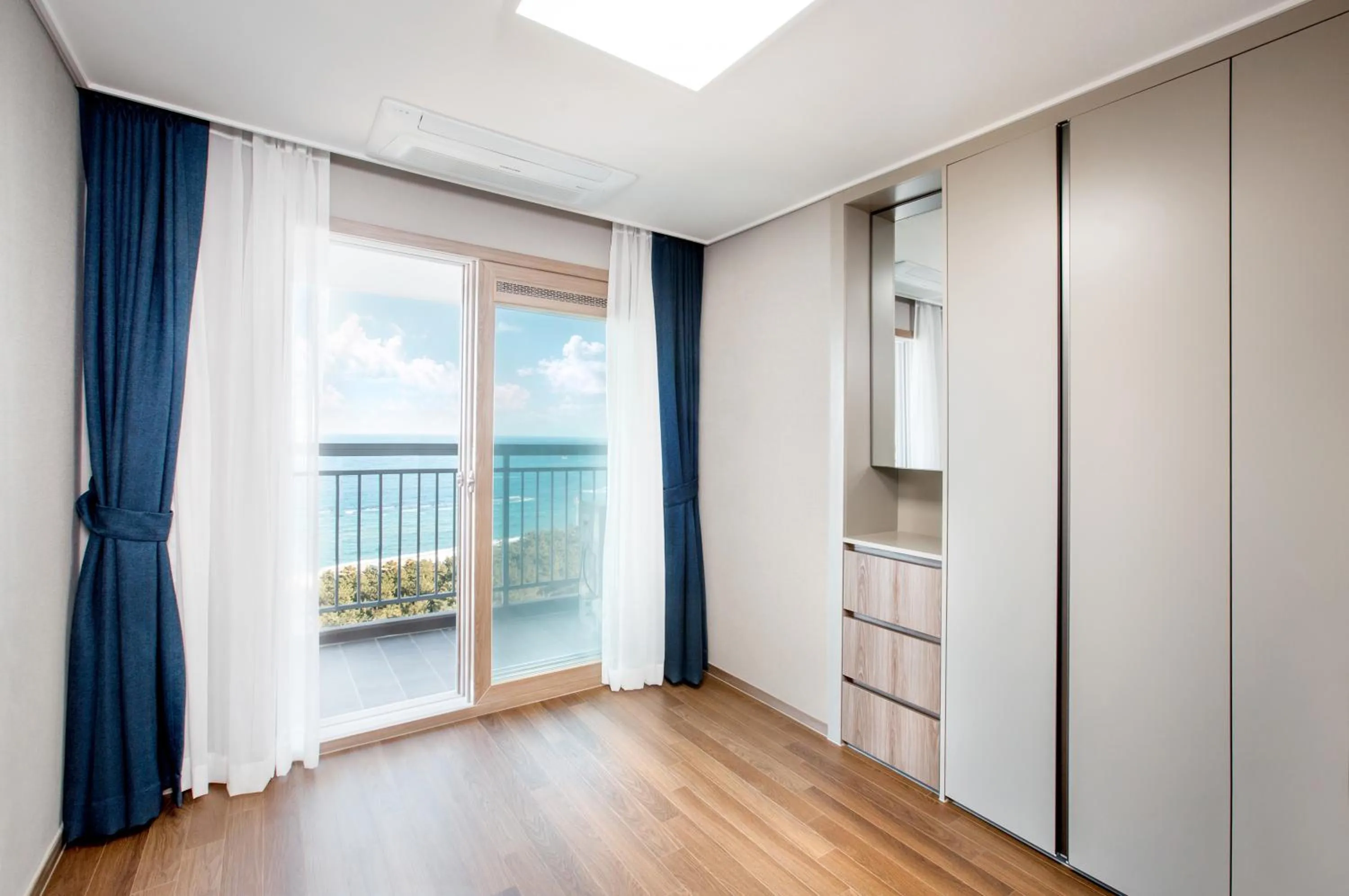 Risen Ocean Park Hotel