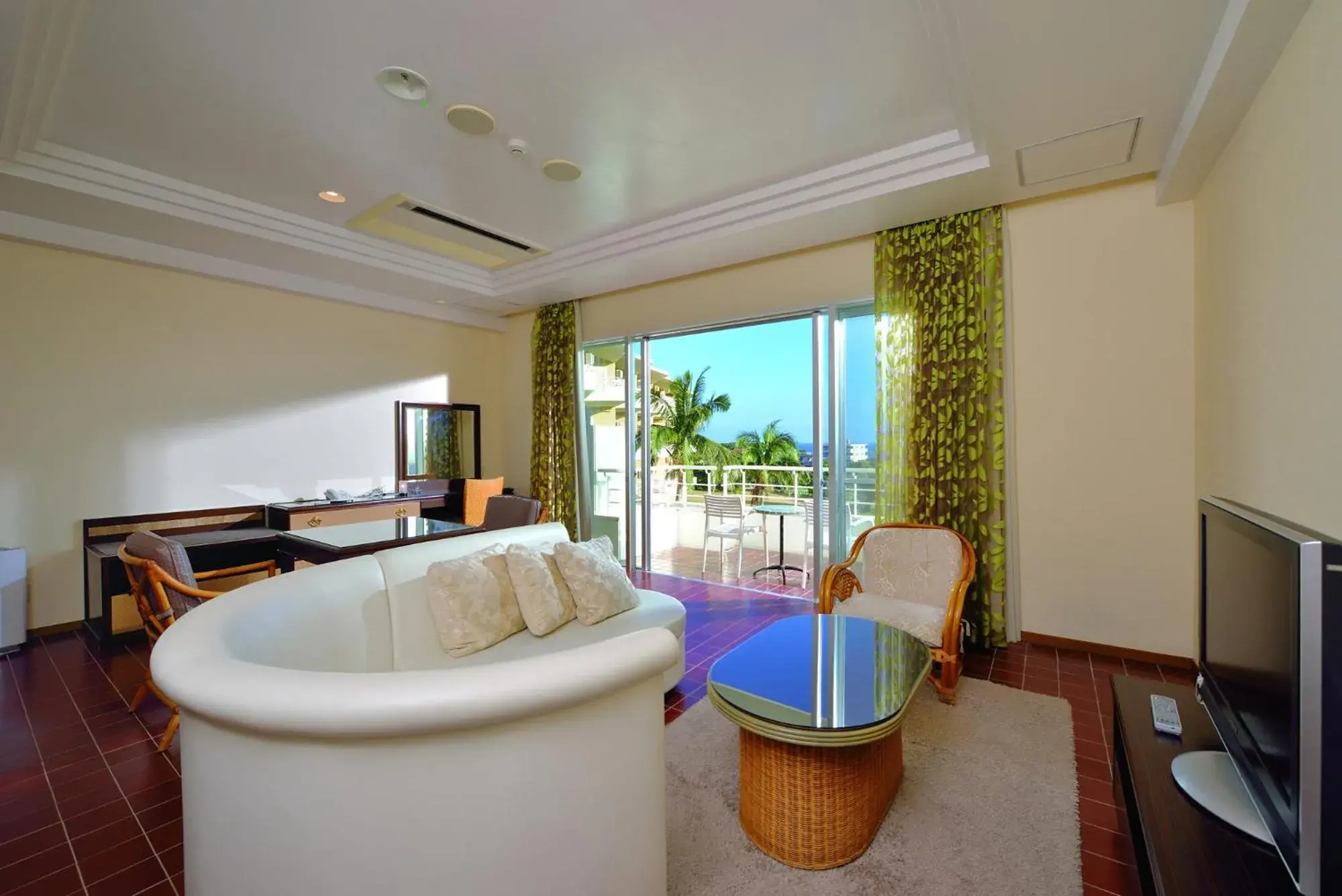 Premium Twin Room in EXES Ishigaki Premium Twin Room in EXES Ishigaki