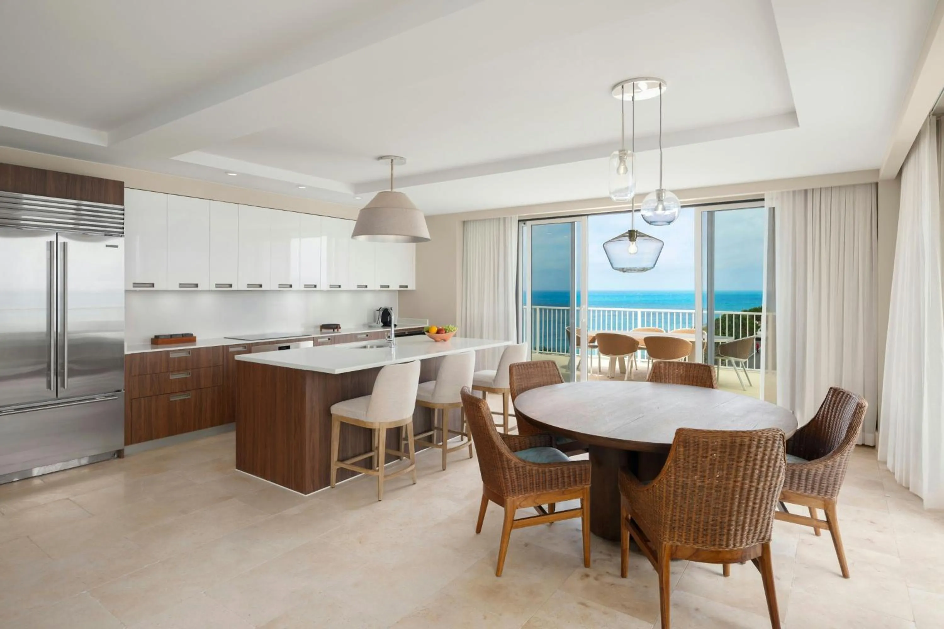 Photo of the whole room in The St. Regis Bermuda Resort