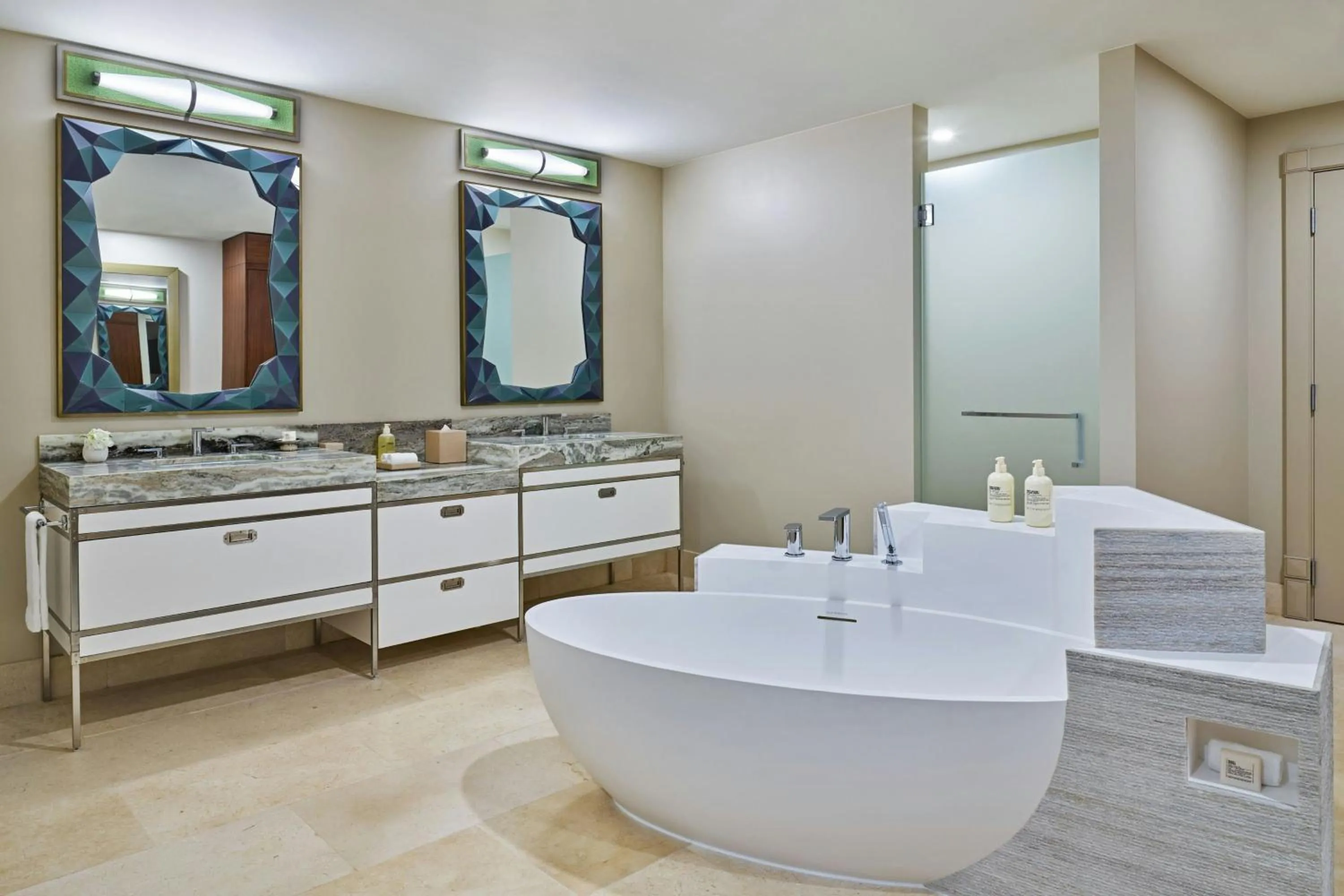 Bathroom in The St. Regis Bermuda Resort