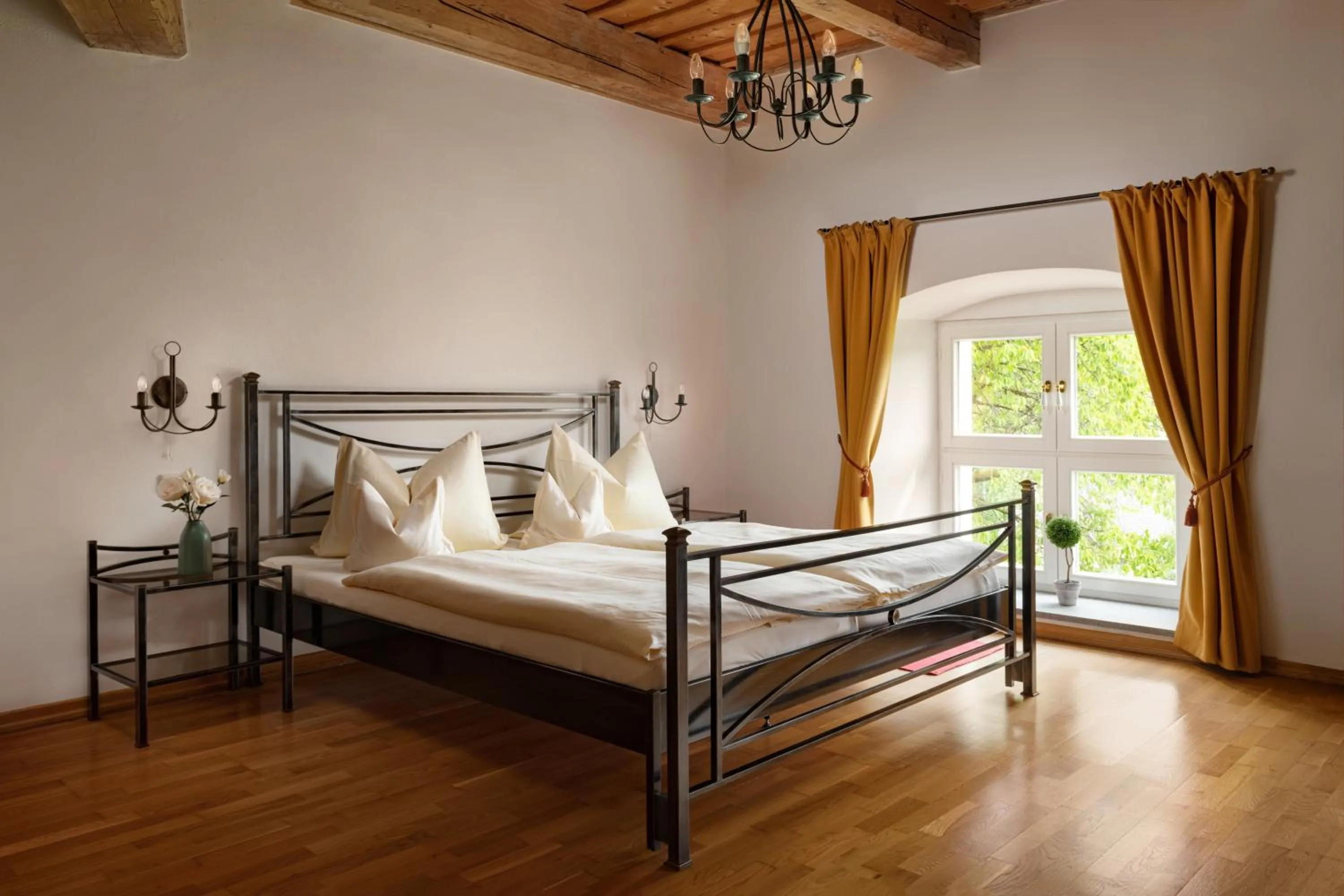 Bed in Klosterhof St. Salvator