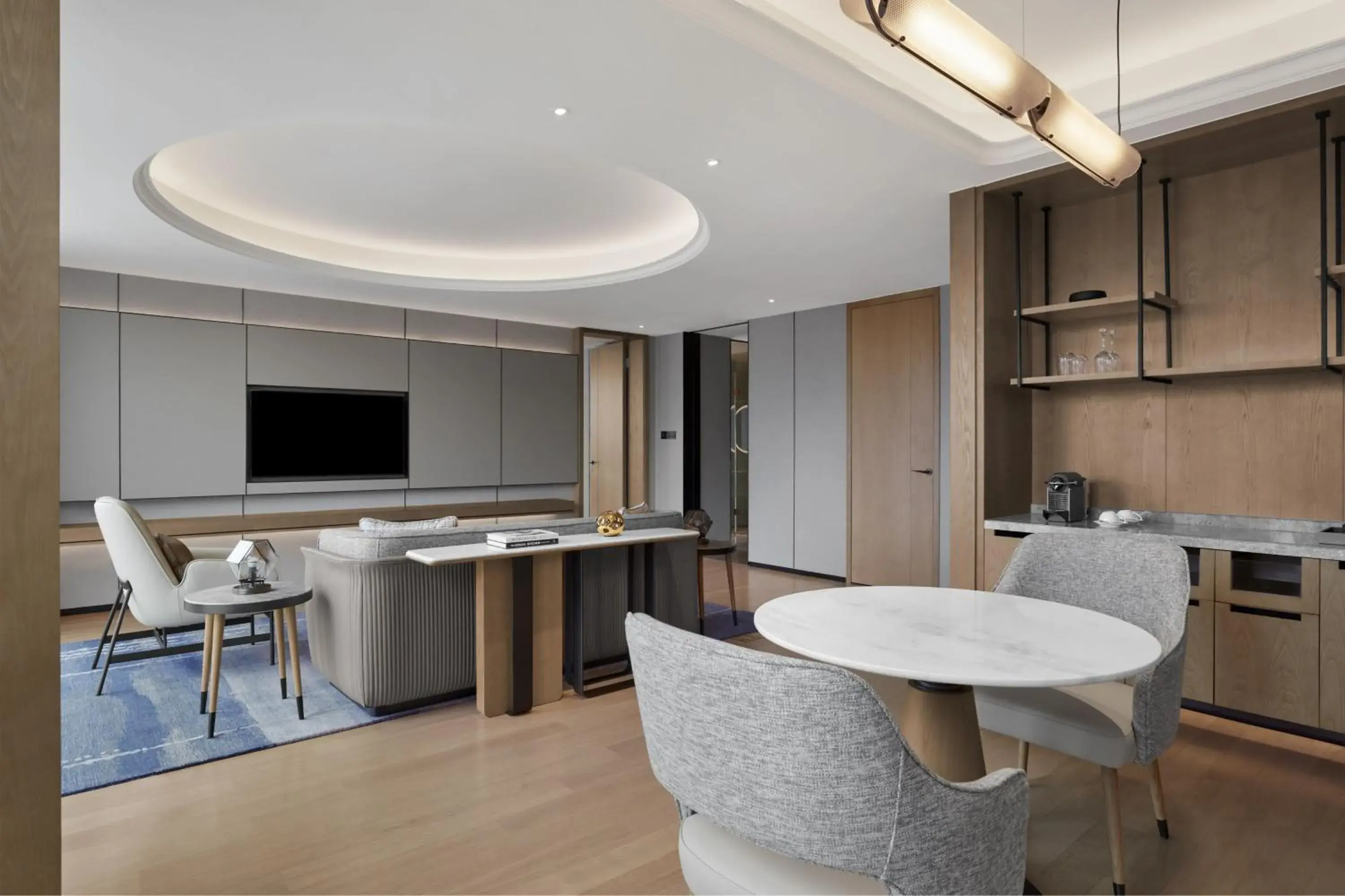 Deluxe Suite with Executive lounge access with 1 King in Sheraton Fuqing Hotel Deluxe Suite with Executive lounge access with 1 King in Sheraton Fuqing Hotel