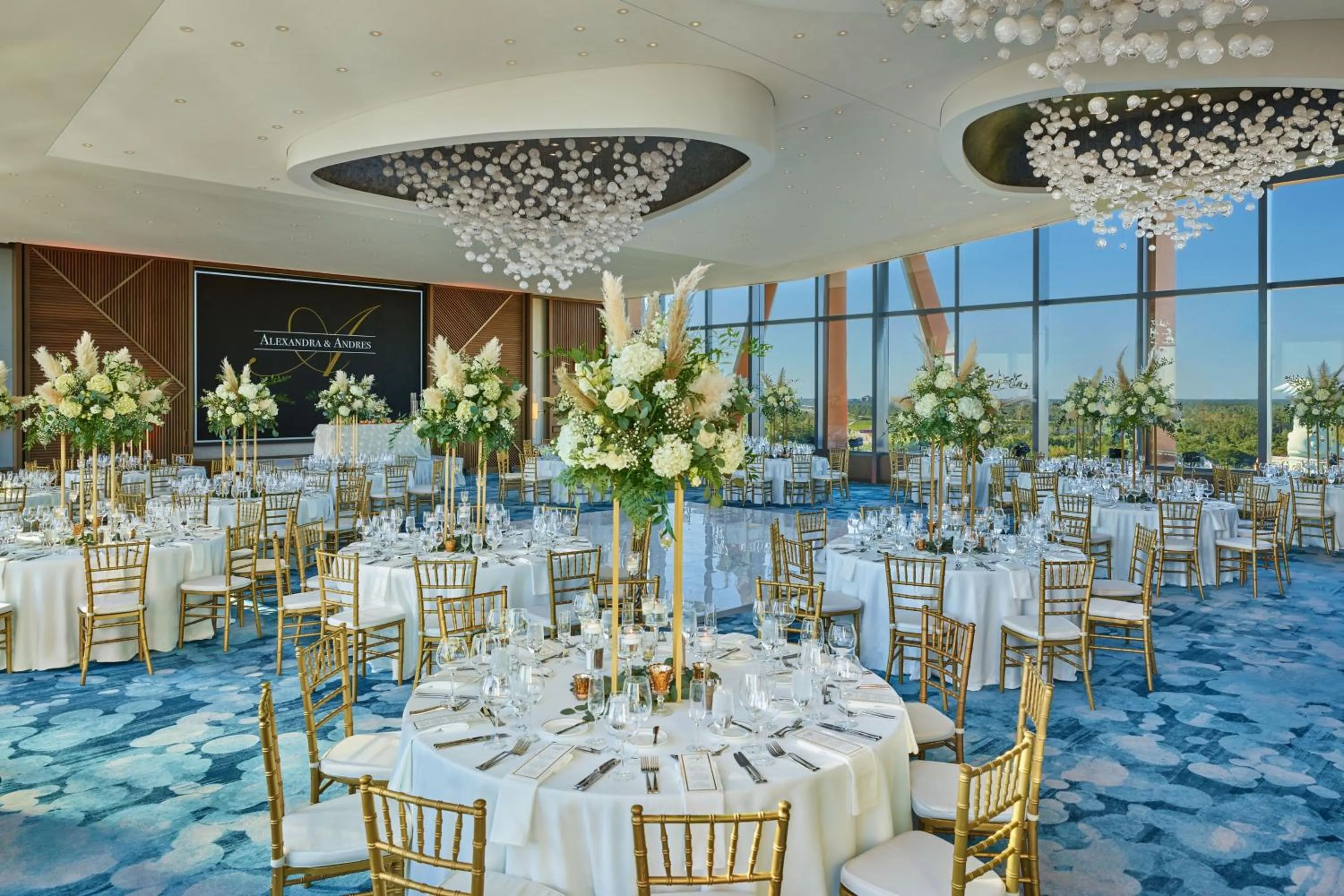 Banquet/Function facilities in Walt Disney World Swan Reserve