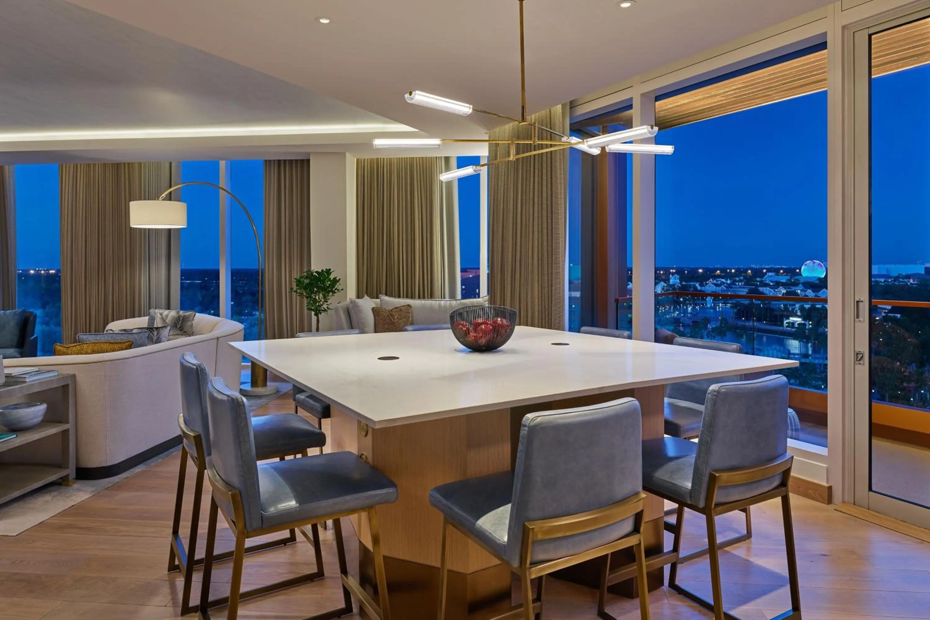 Bedroom in Walt Disney World Swan Reserve