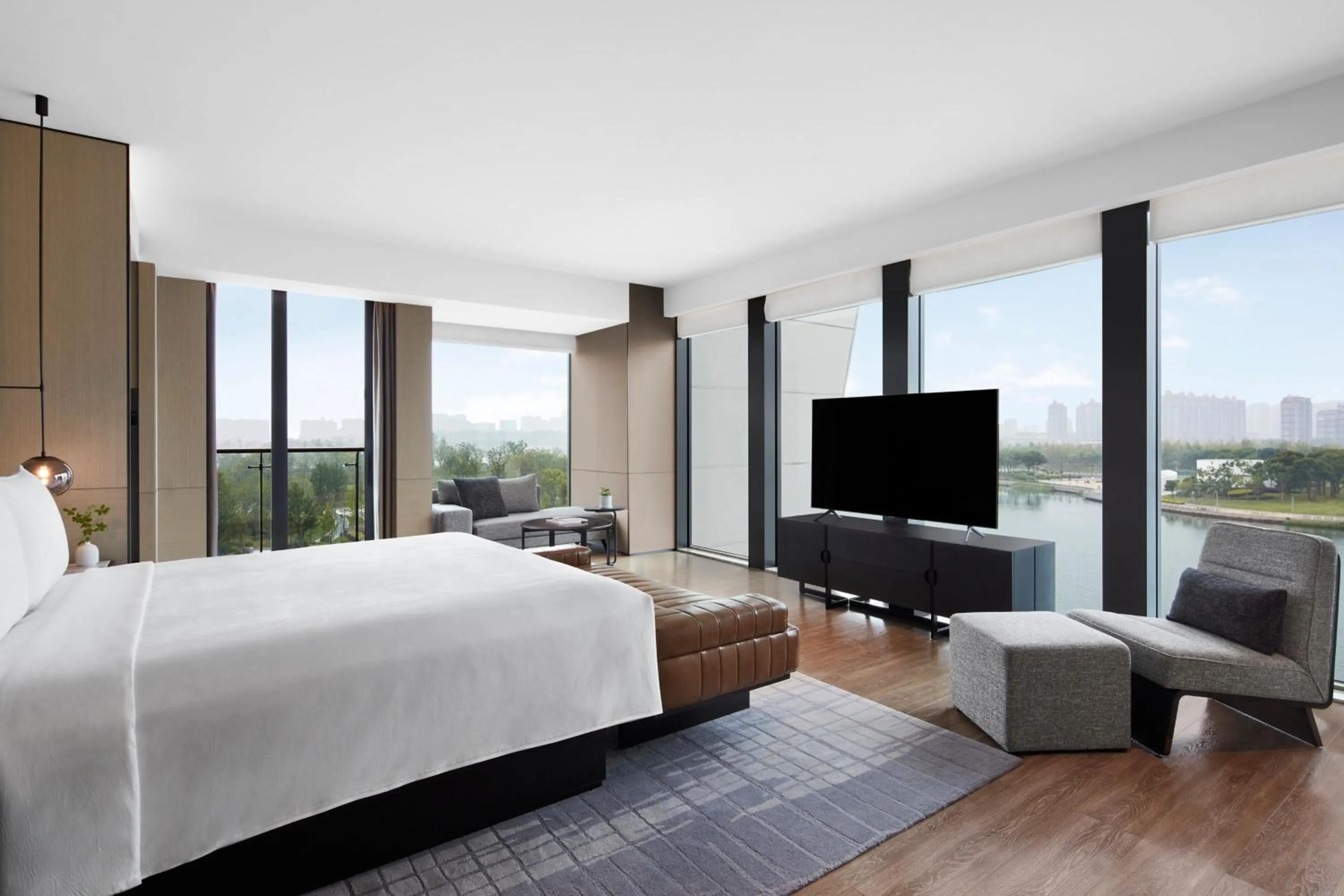 Photo of the whole room, Bed in JW Marriott Shanghai Fengxian