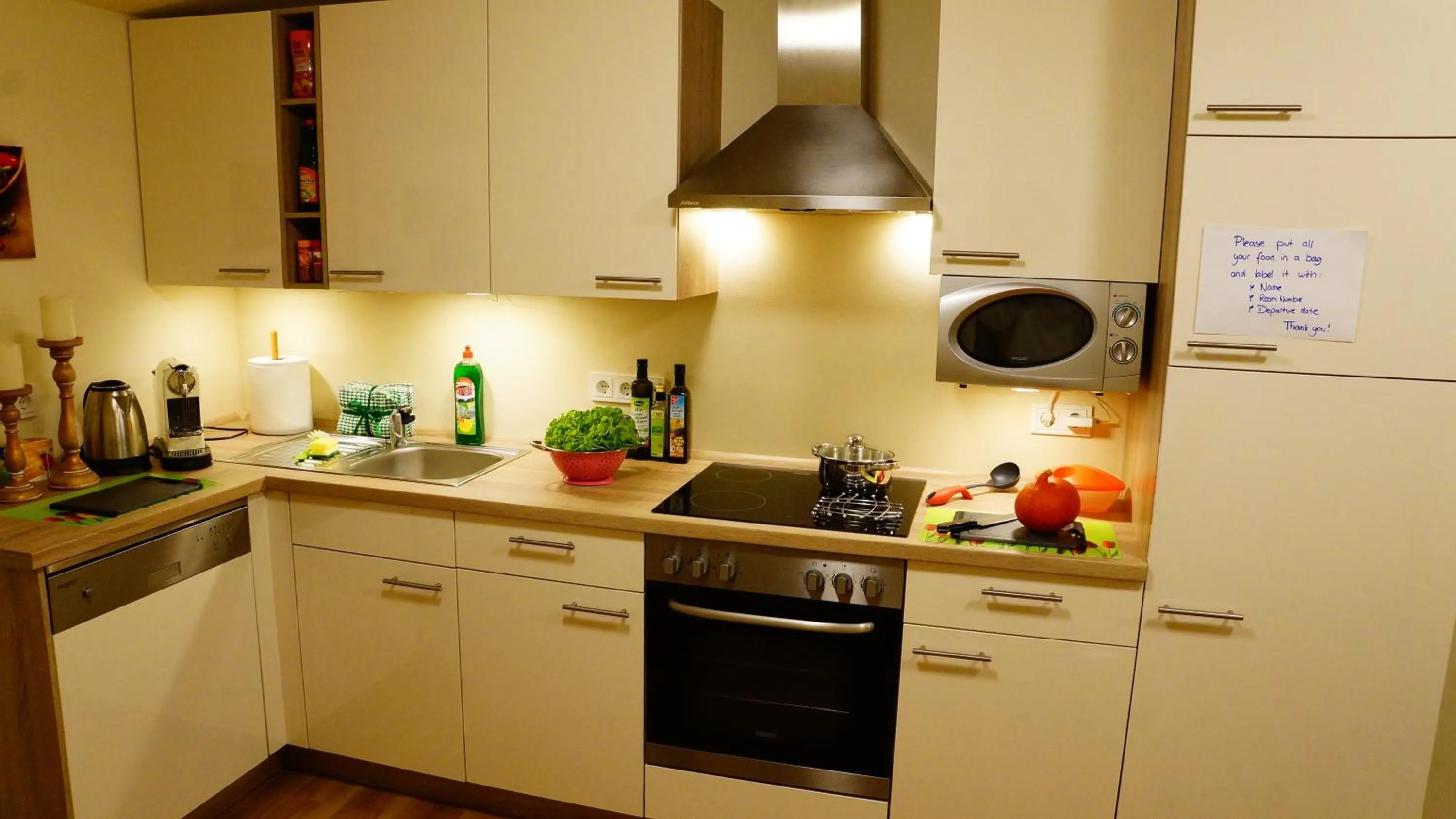 Kitchen or kitchenette in Bavaria City Hostel - Design Hostel