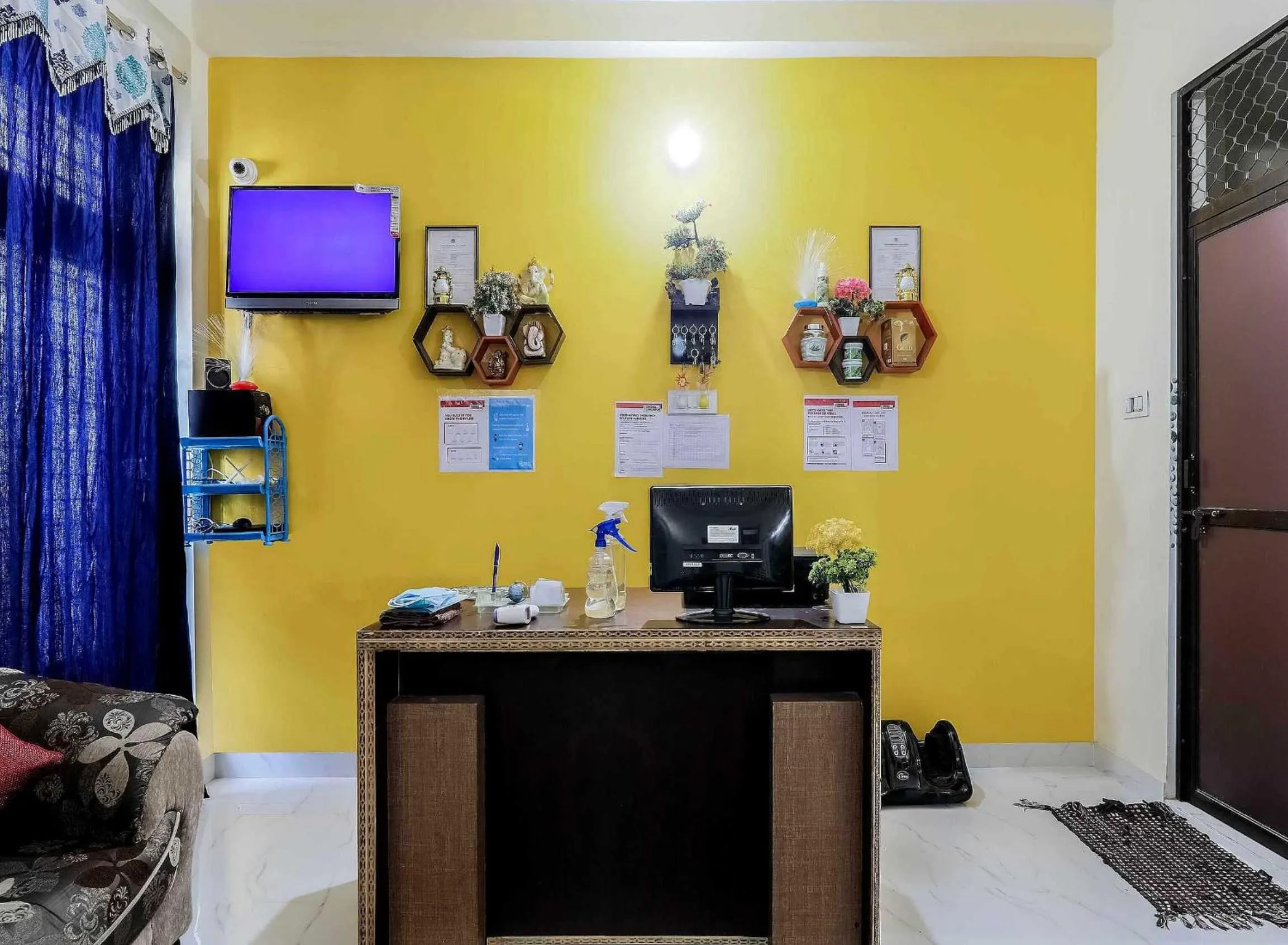 Lobby or reception in Hotel O by OYO Prime Stayzz