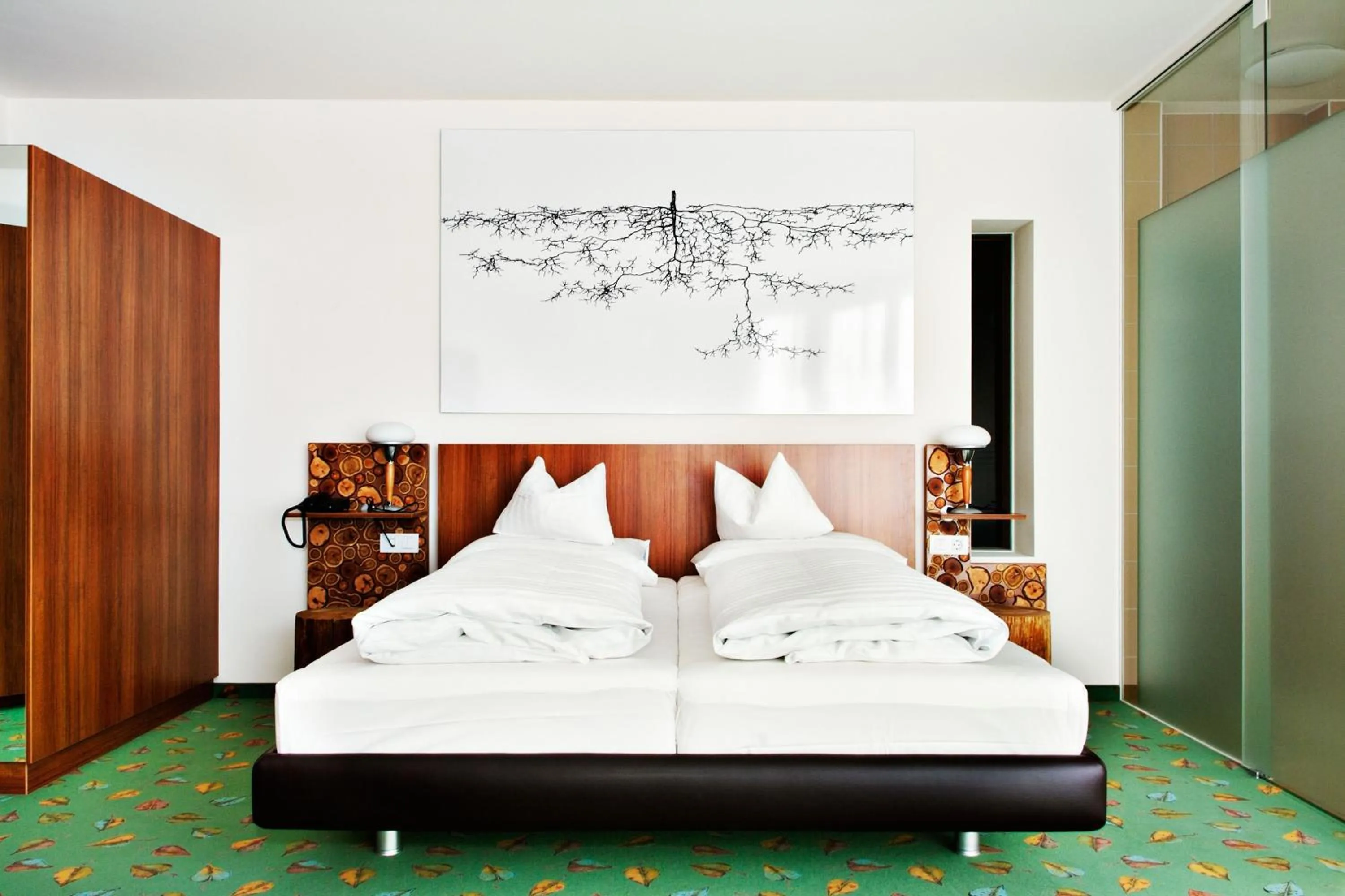 Photo of the whole room, Bed in Casinohotel Velden