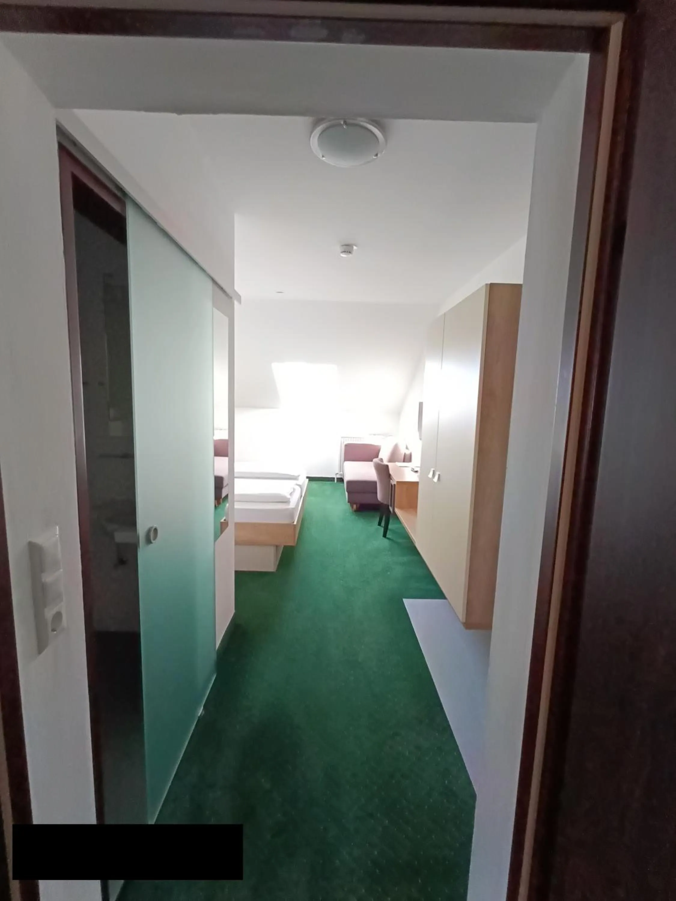 Photo of the whole room in Hotel Zur Post