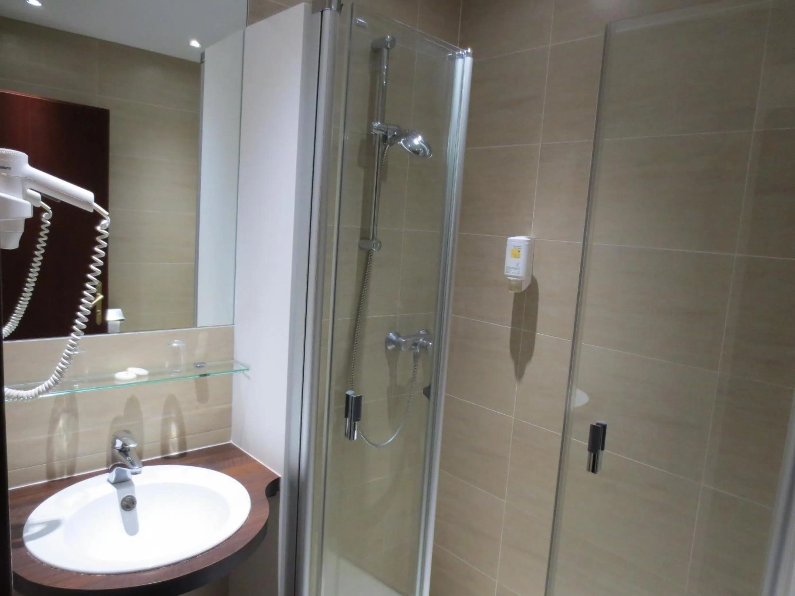 Bathroom in Hotel Zur Post