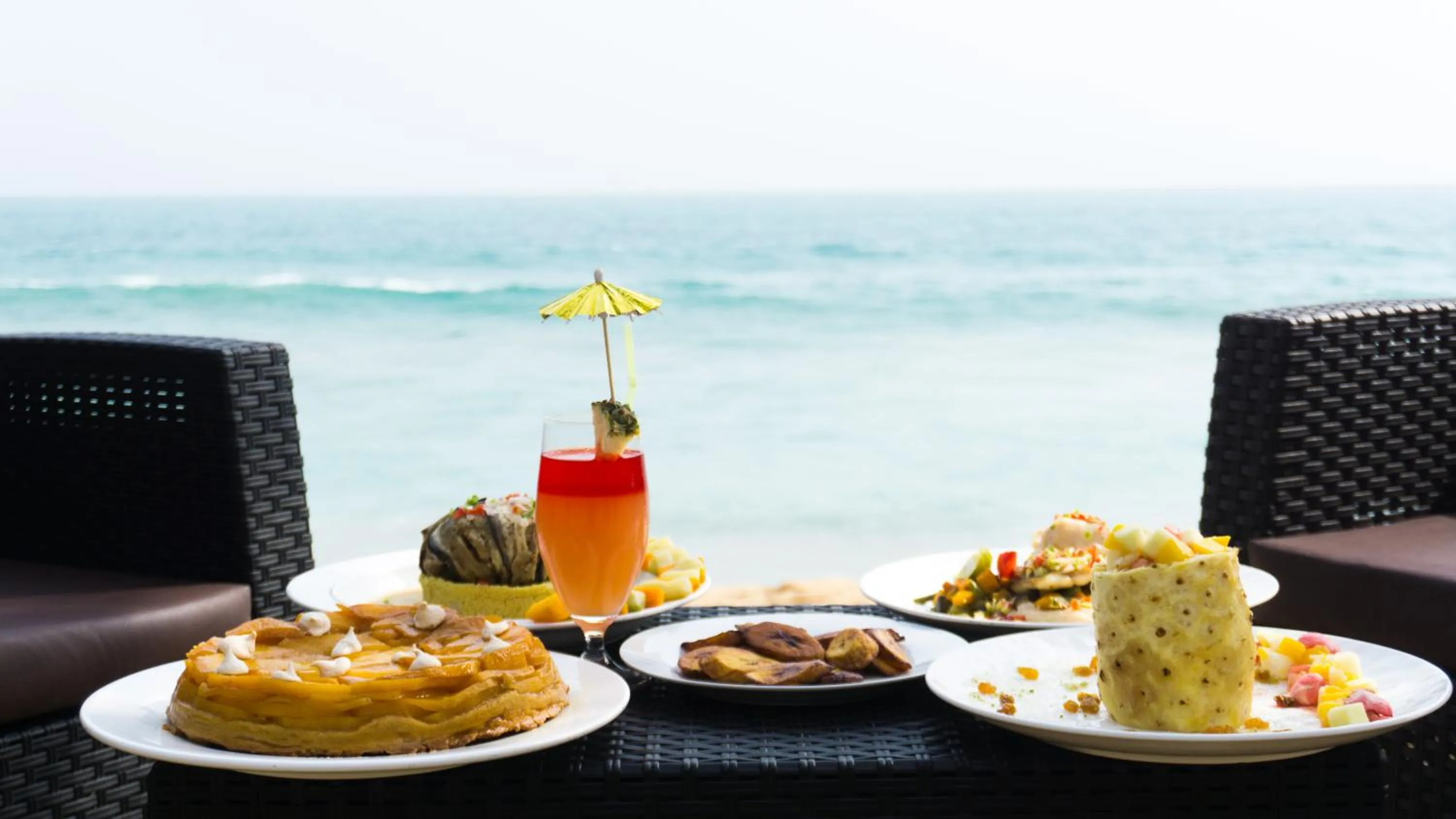 Food and drinks in Millenium Popo Beach Hotel