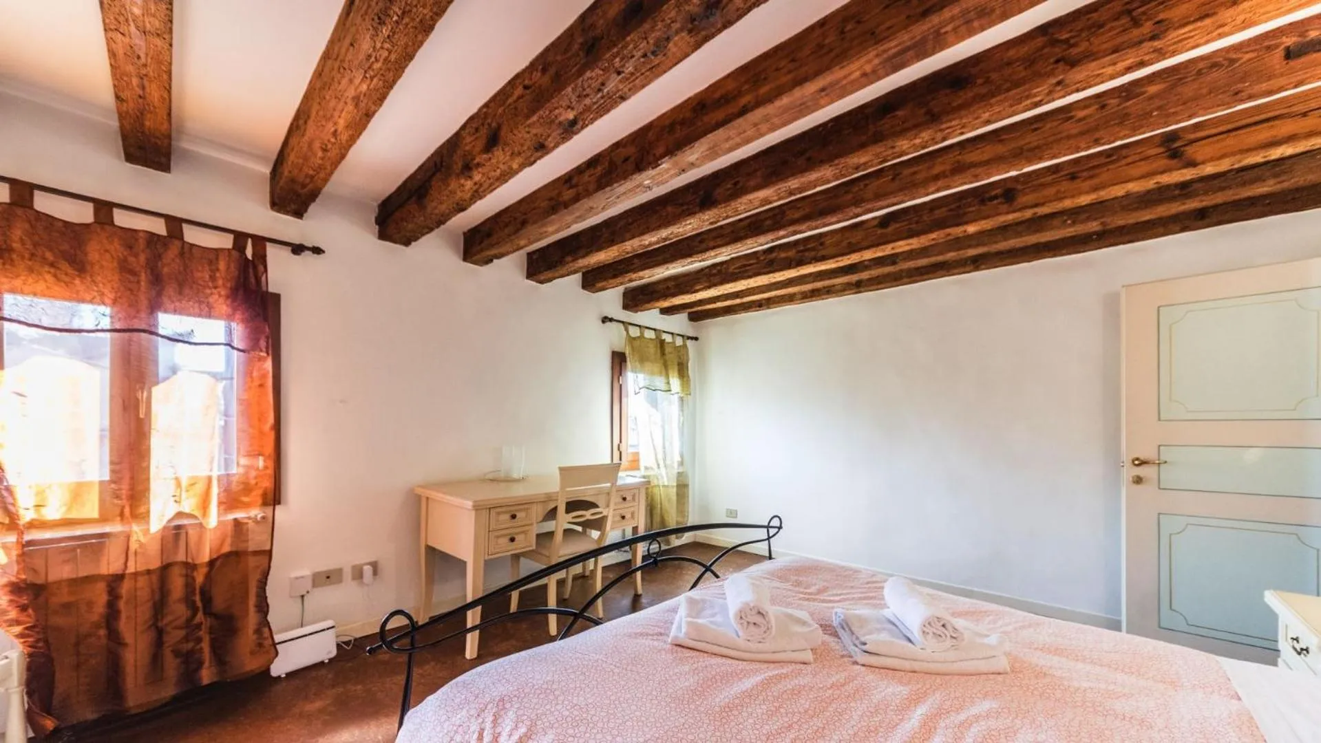 Bedroom, Bed in Residenza Al Mercato Grand Canal