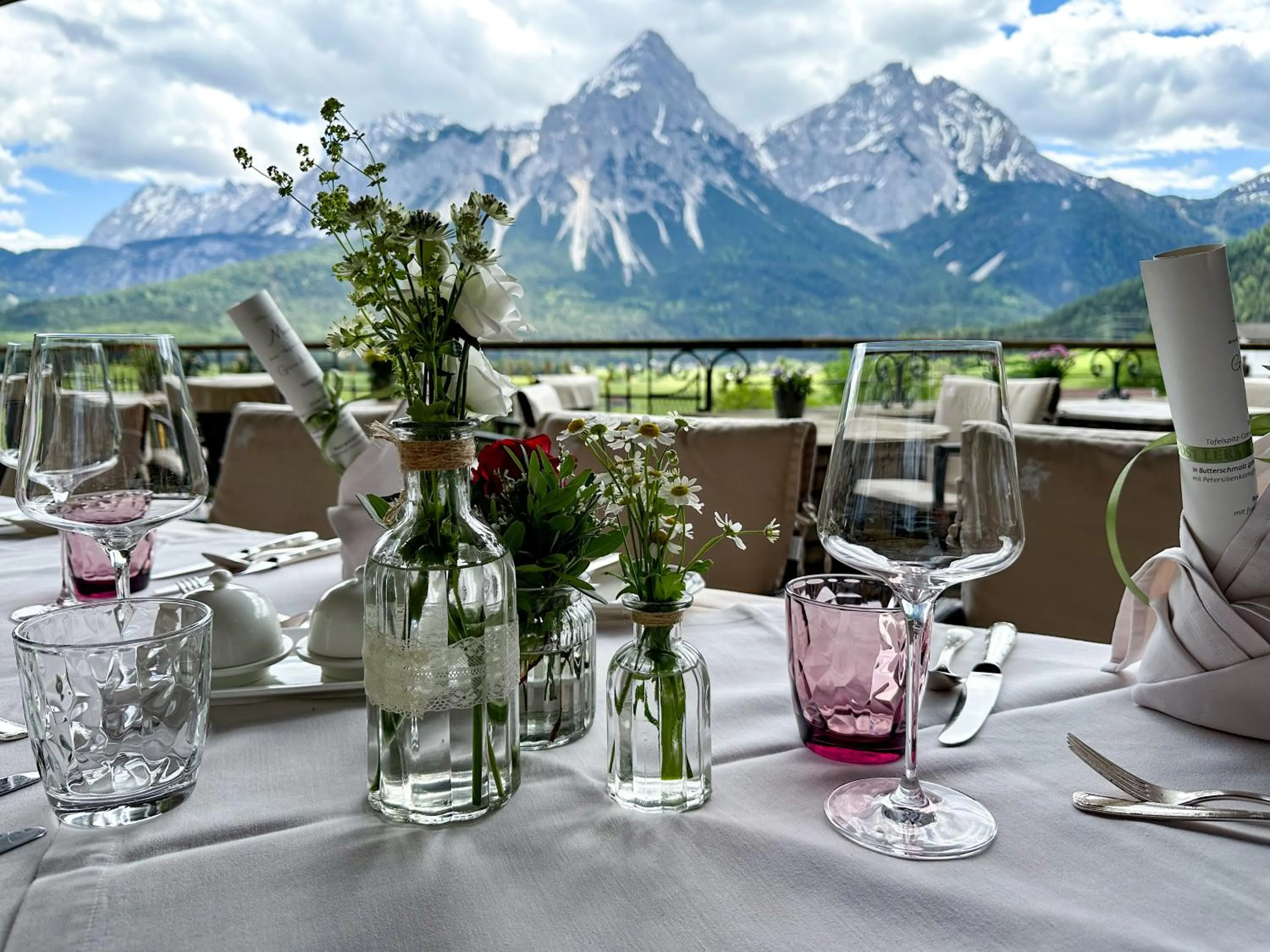 Restaurant/places to eat in Hotel Post Lermoos superior