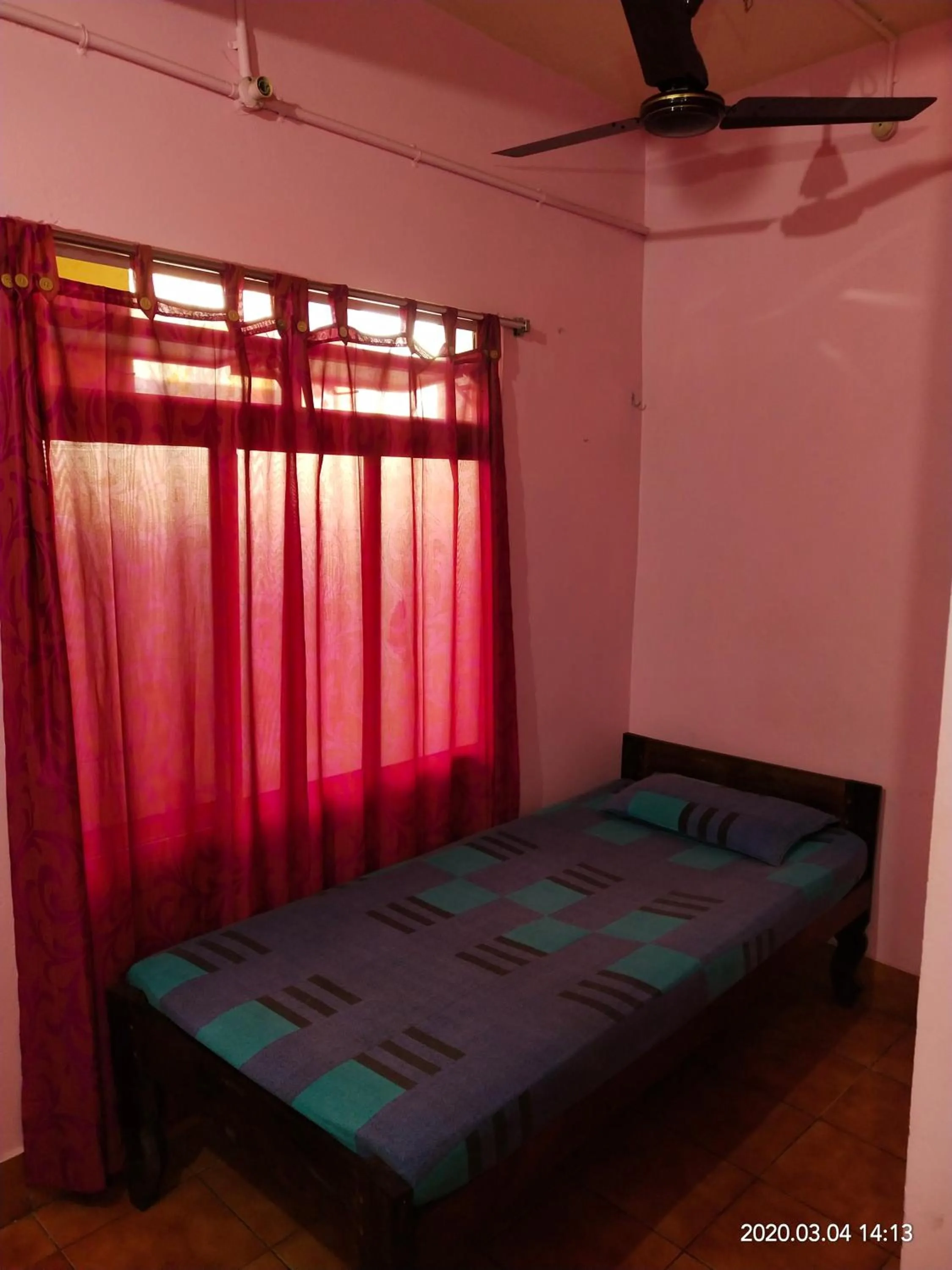 Budget Single Room in AMINA LODGE