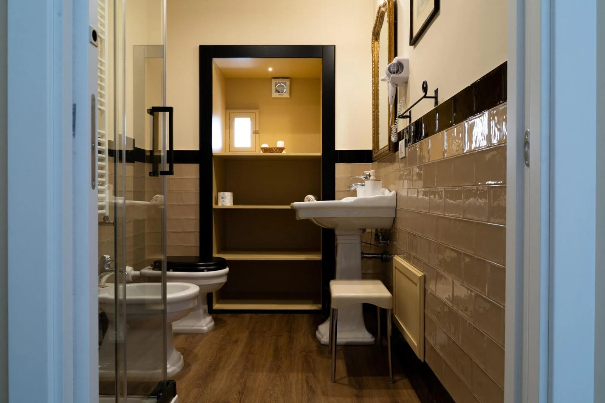 Shower in B&B Giardino delle Delizie