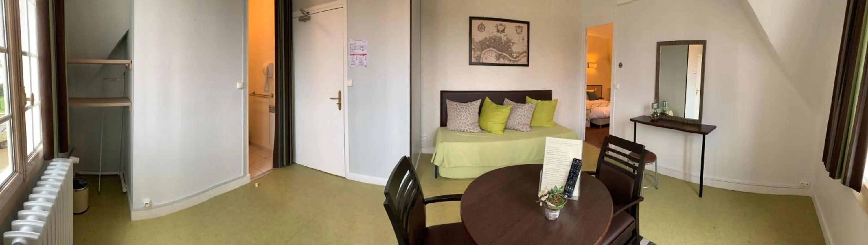 Photo of the whole room, Bed in Au Petit Vivoin