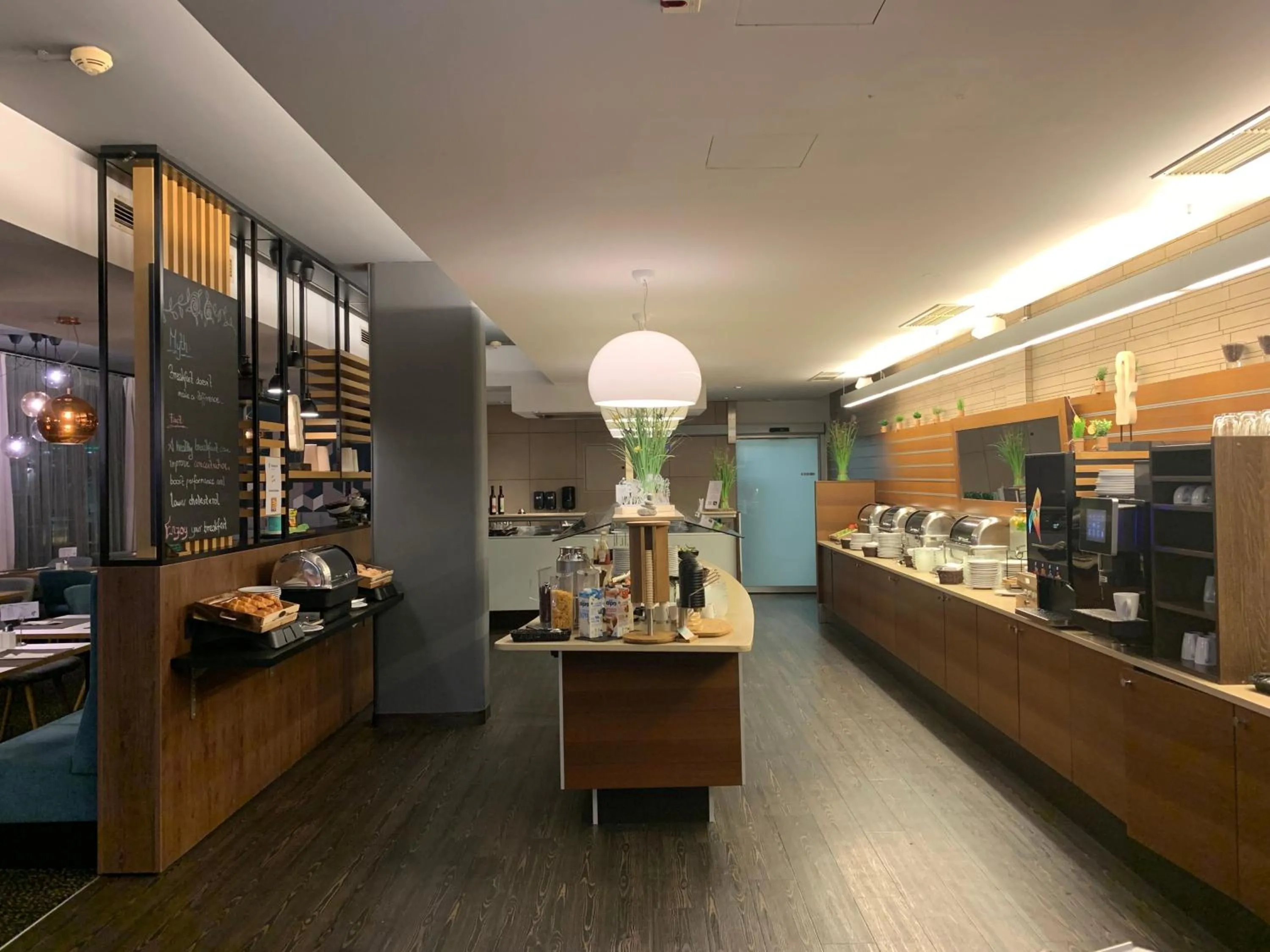 Breakfast in Holiday Inn - Salzburg City by IHG