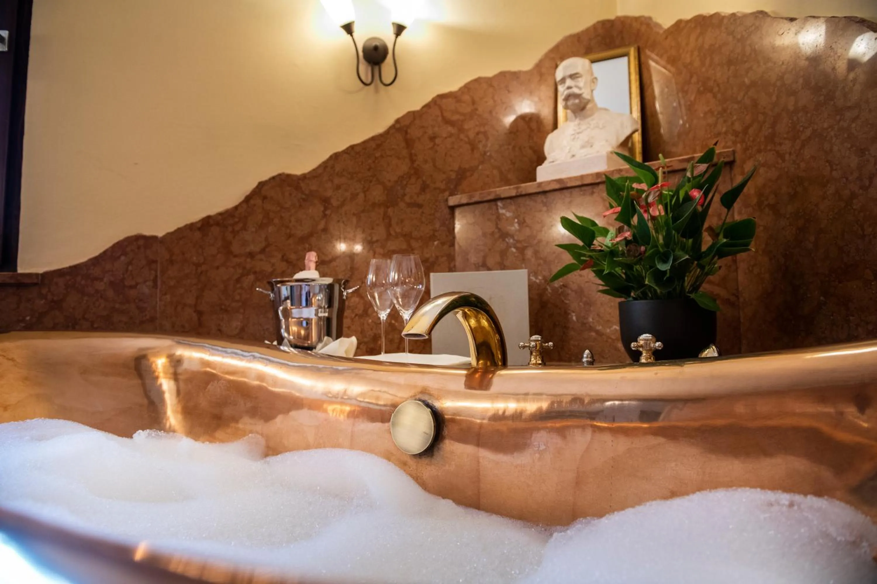 Spa and wellness centre/facilities in Romantik Hotel Im Weissen Rössl am Wolfgangsee