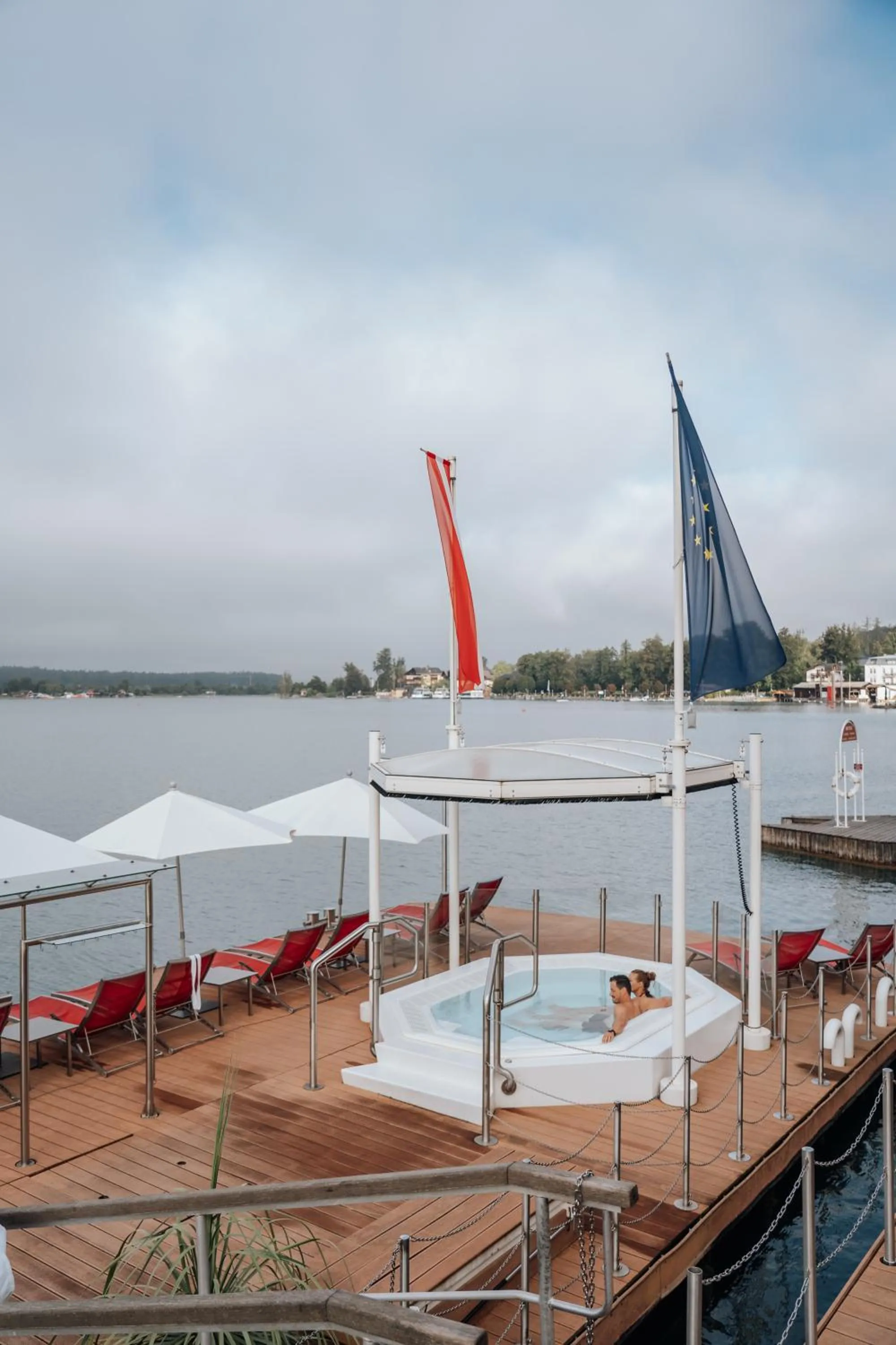 Hot Tub in Romantik Hotel Im Weissen Rössl am Wolfgangsee
