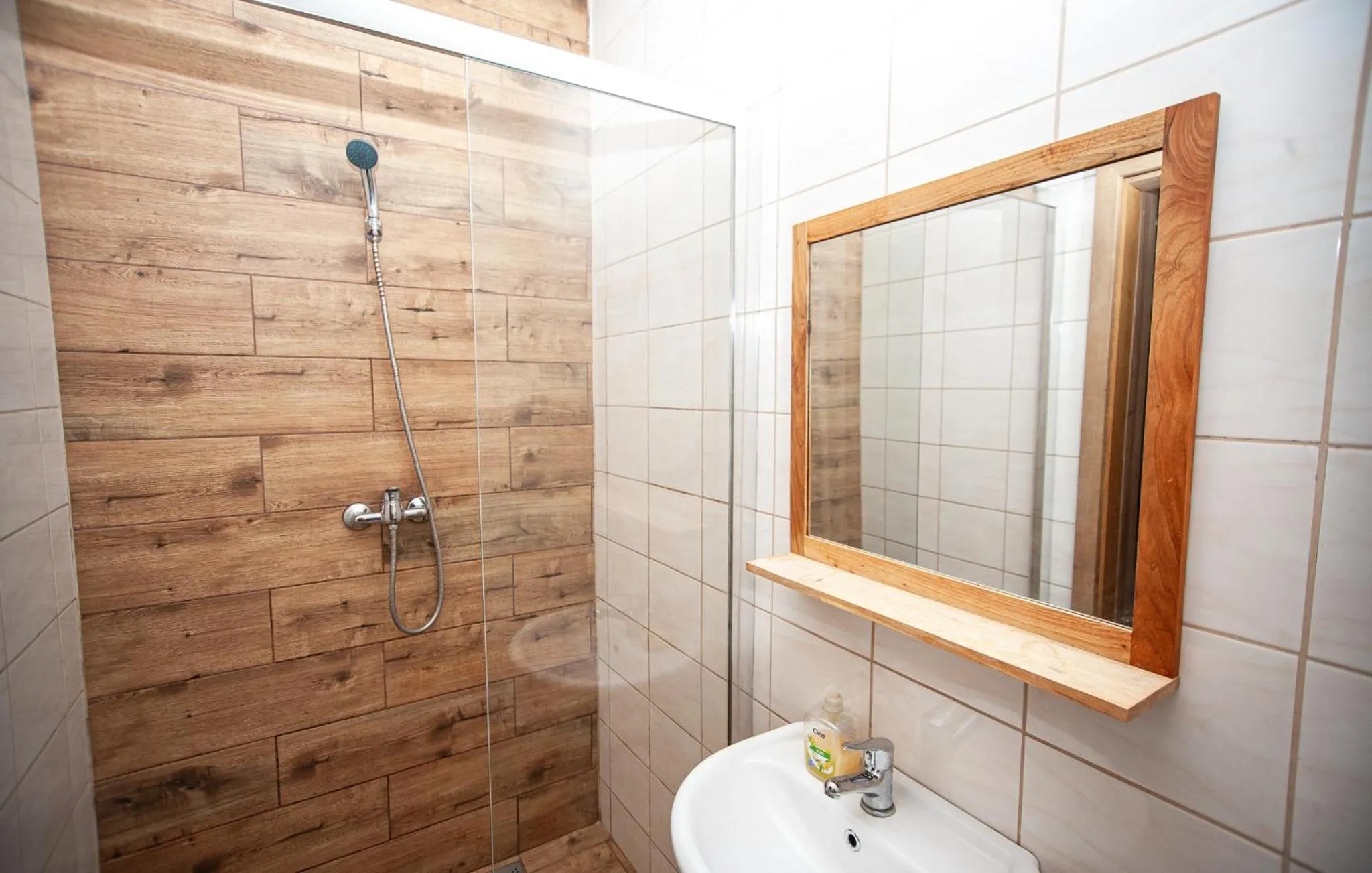 Hostinec pod úbočou