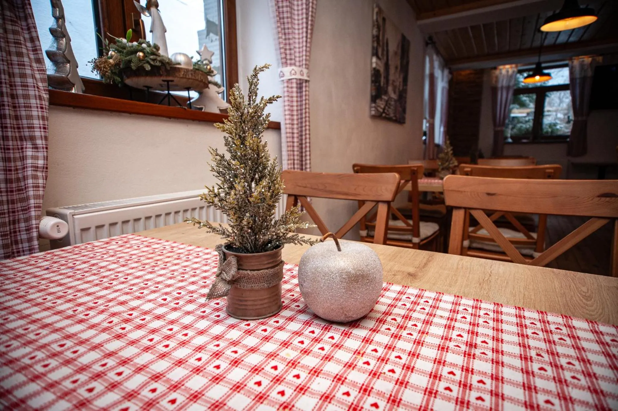 Hostinec pod úbočou