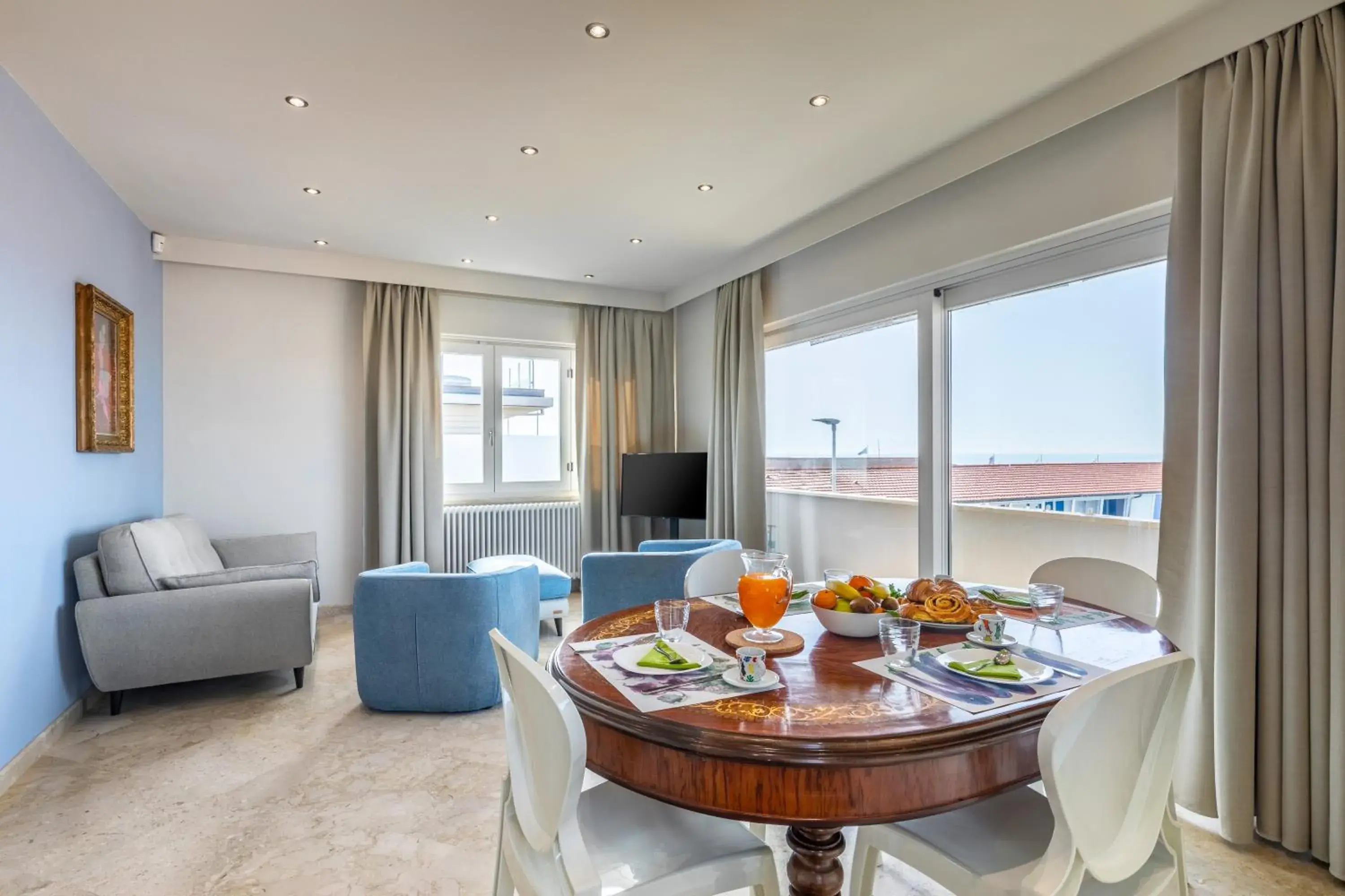 Viareggio Suite - Sea view apartment Viareggio Suite - Sea view apartment