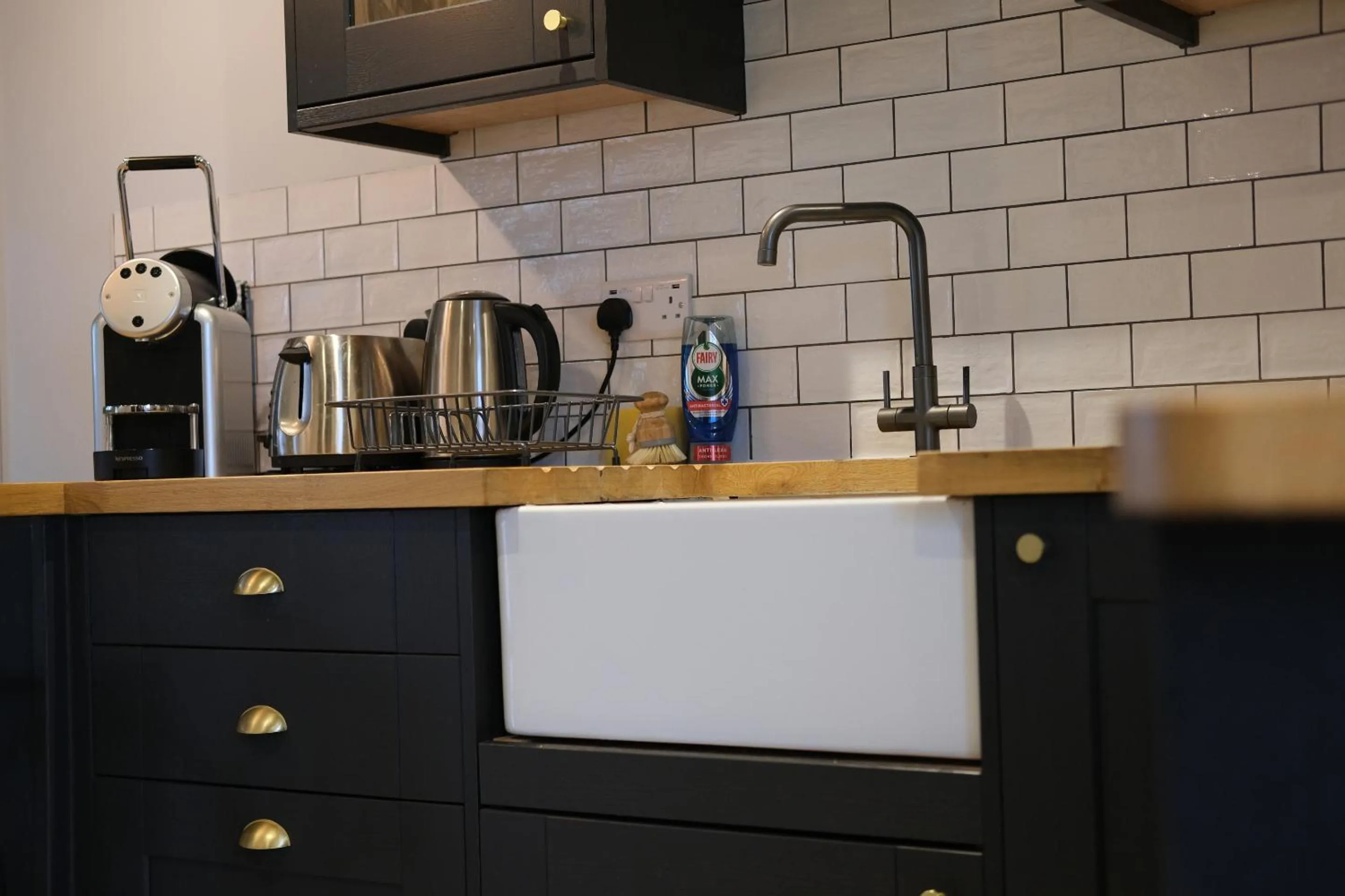 Kitchen or kitchenette in The Crown Inn Dial Post