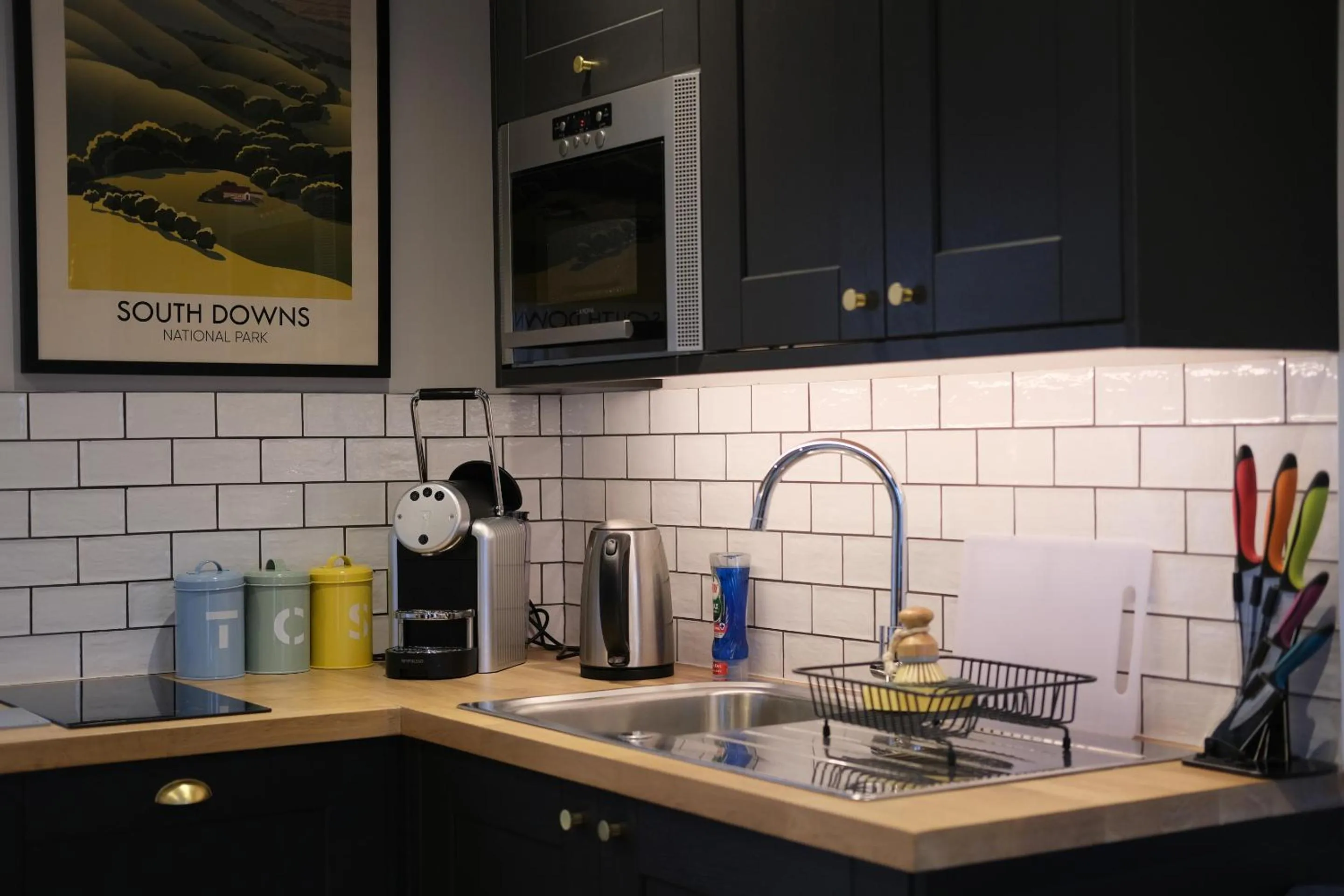 Kitchen or kitchenette in The Crown Inn Dial Post