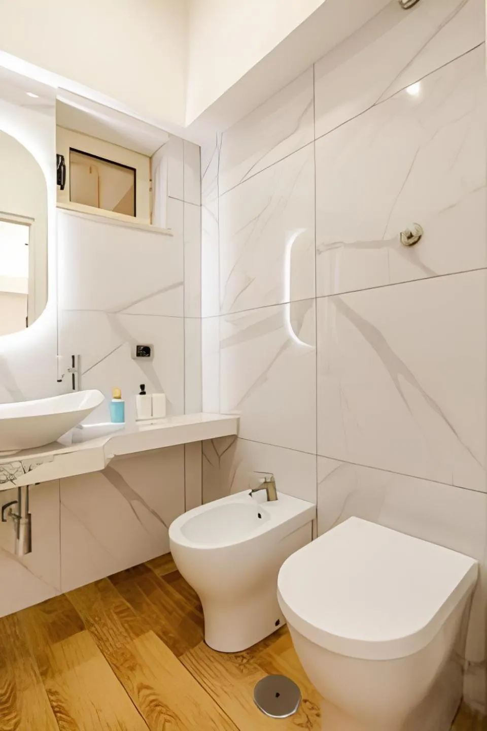 Bathroom in Pompei Plaza