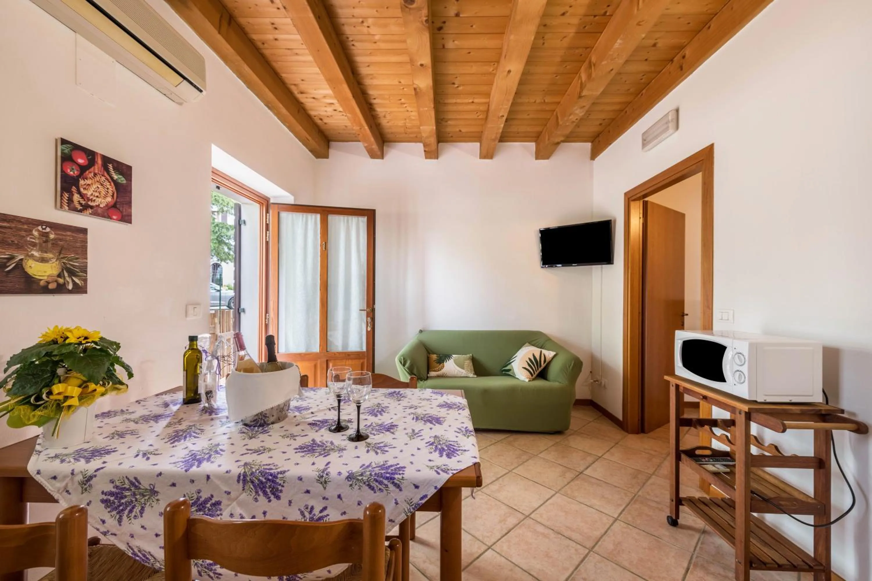 Kitchen or kitchenette in AGRITURISMO COLOMBARE TEBOI