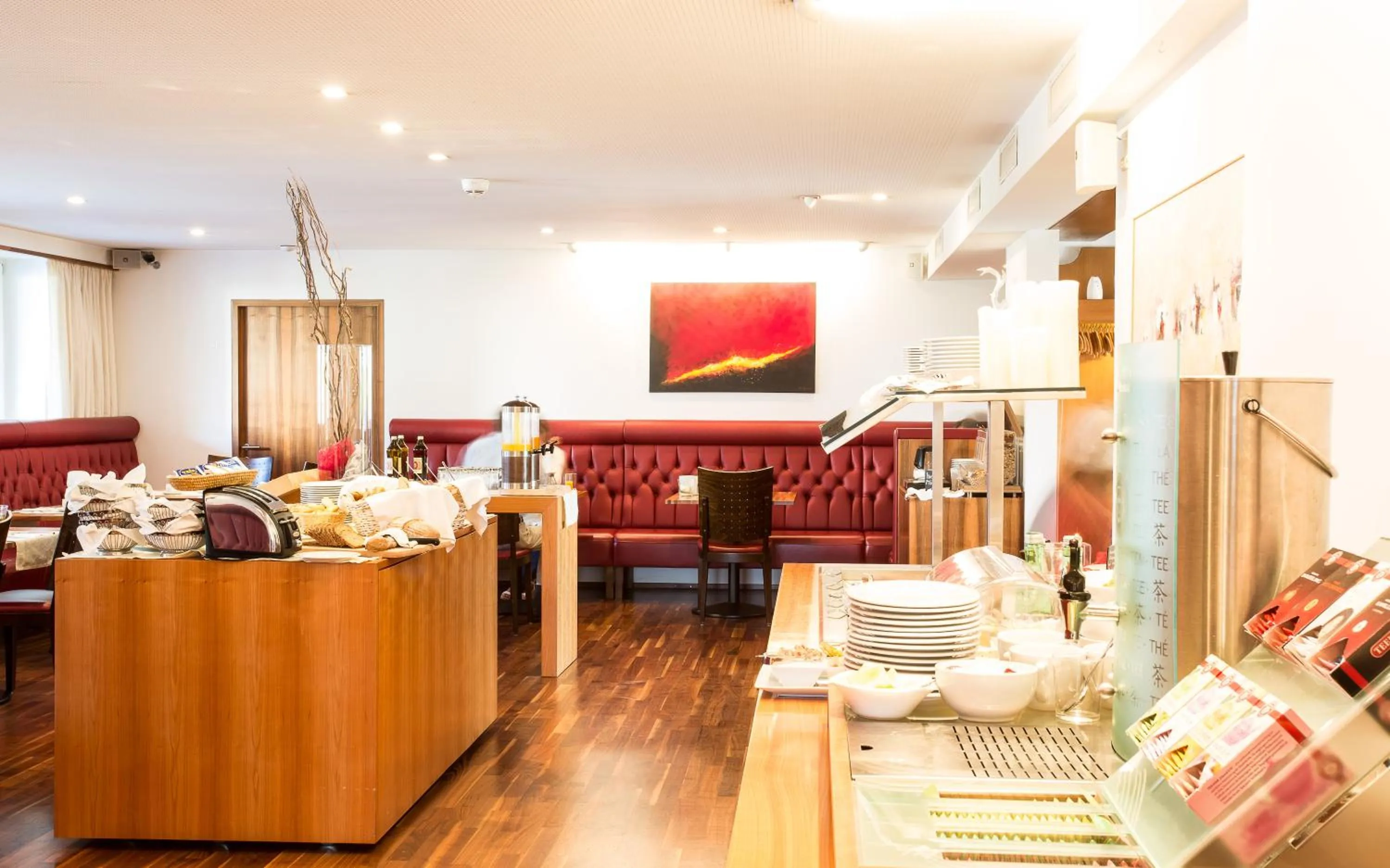 Restaurant/places to eat in Sonne 1806 - Hotel am Campus Dornbirn