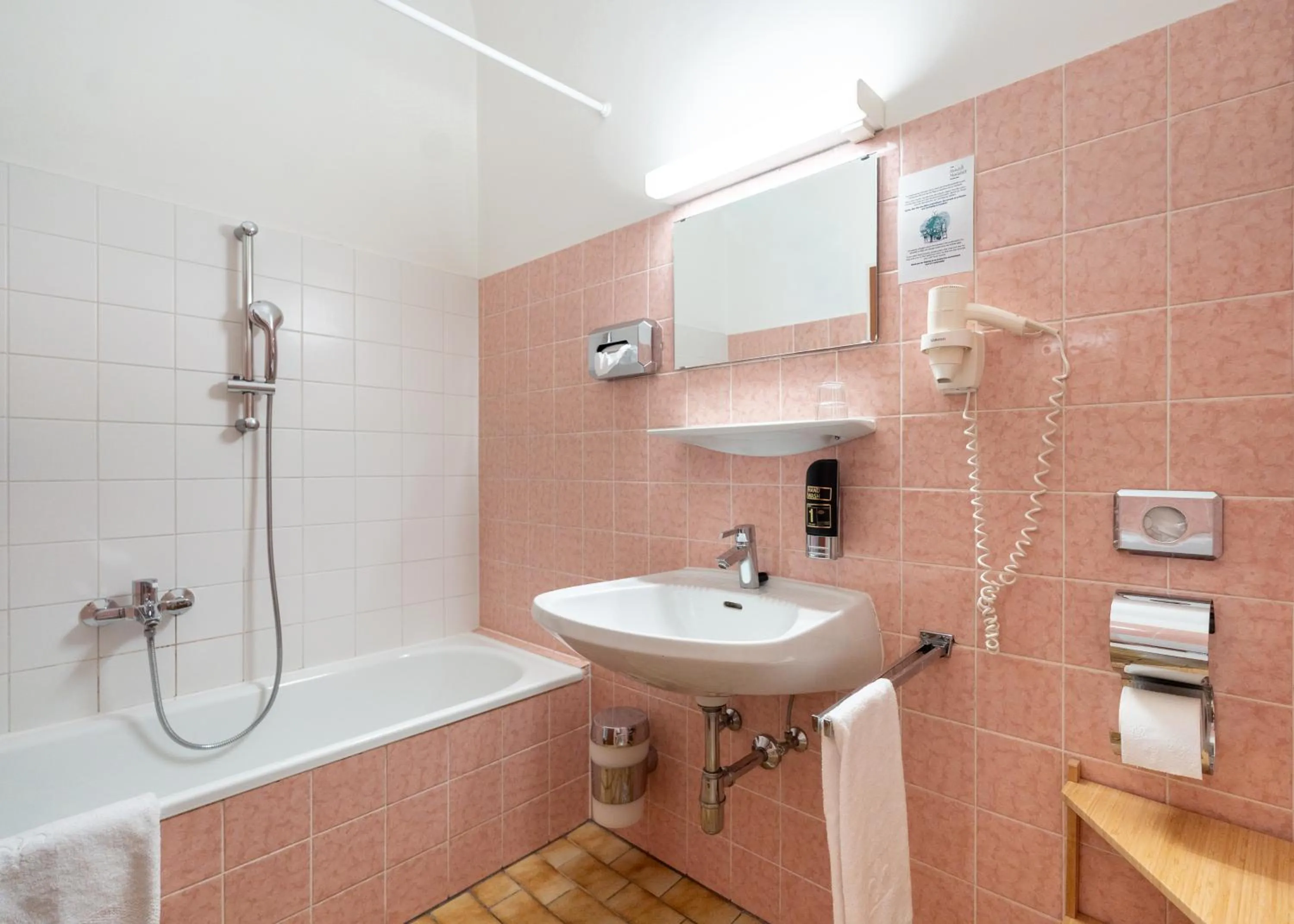 Bathroom in Hotel Mariahilf
